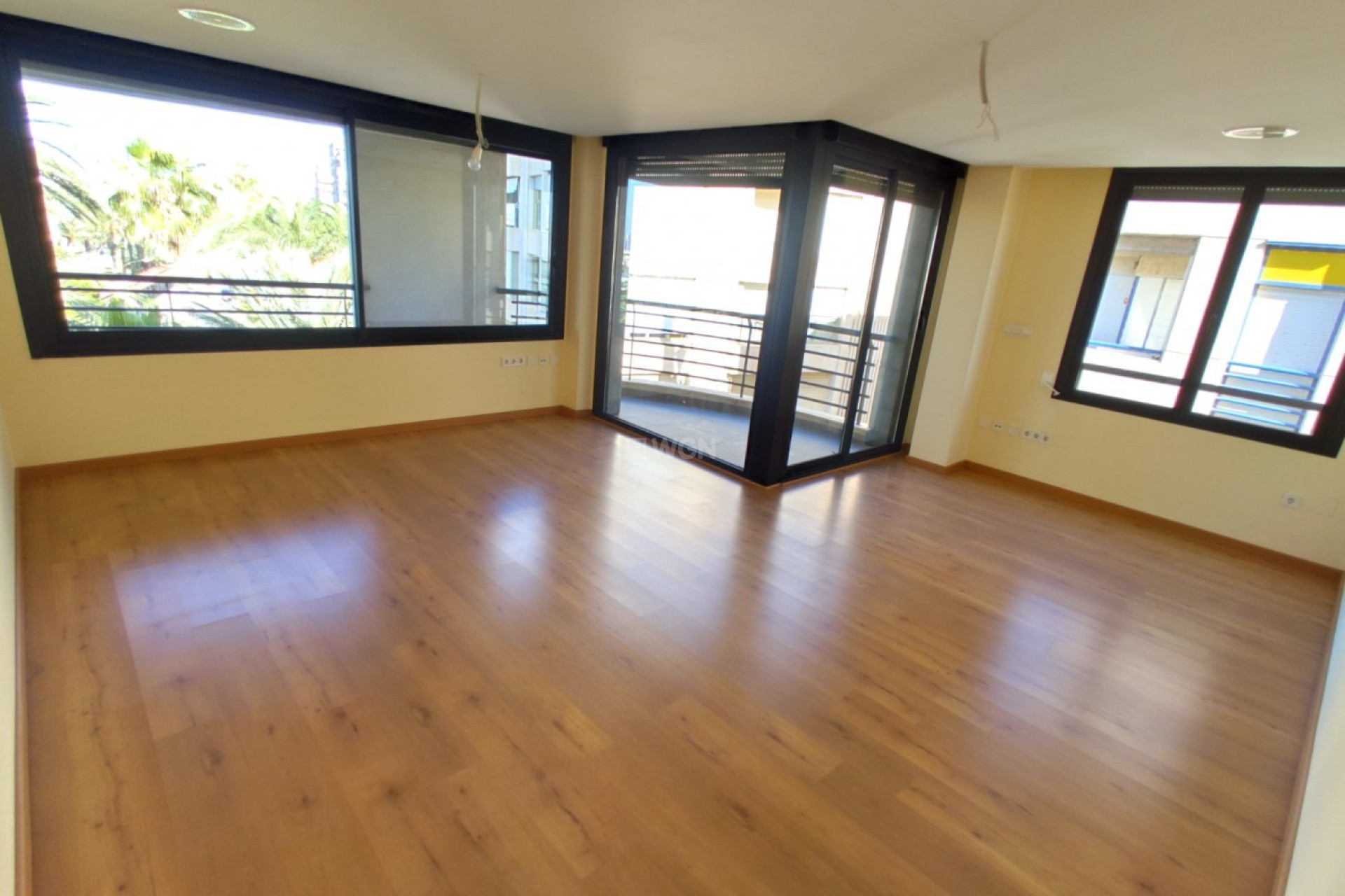 Reventa - Apartamento / piso - Torrevieja - Puerto