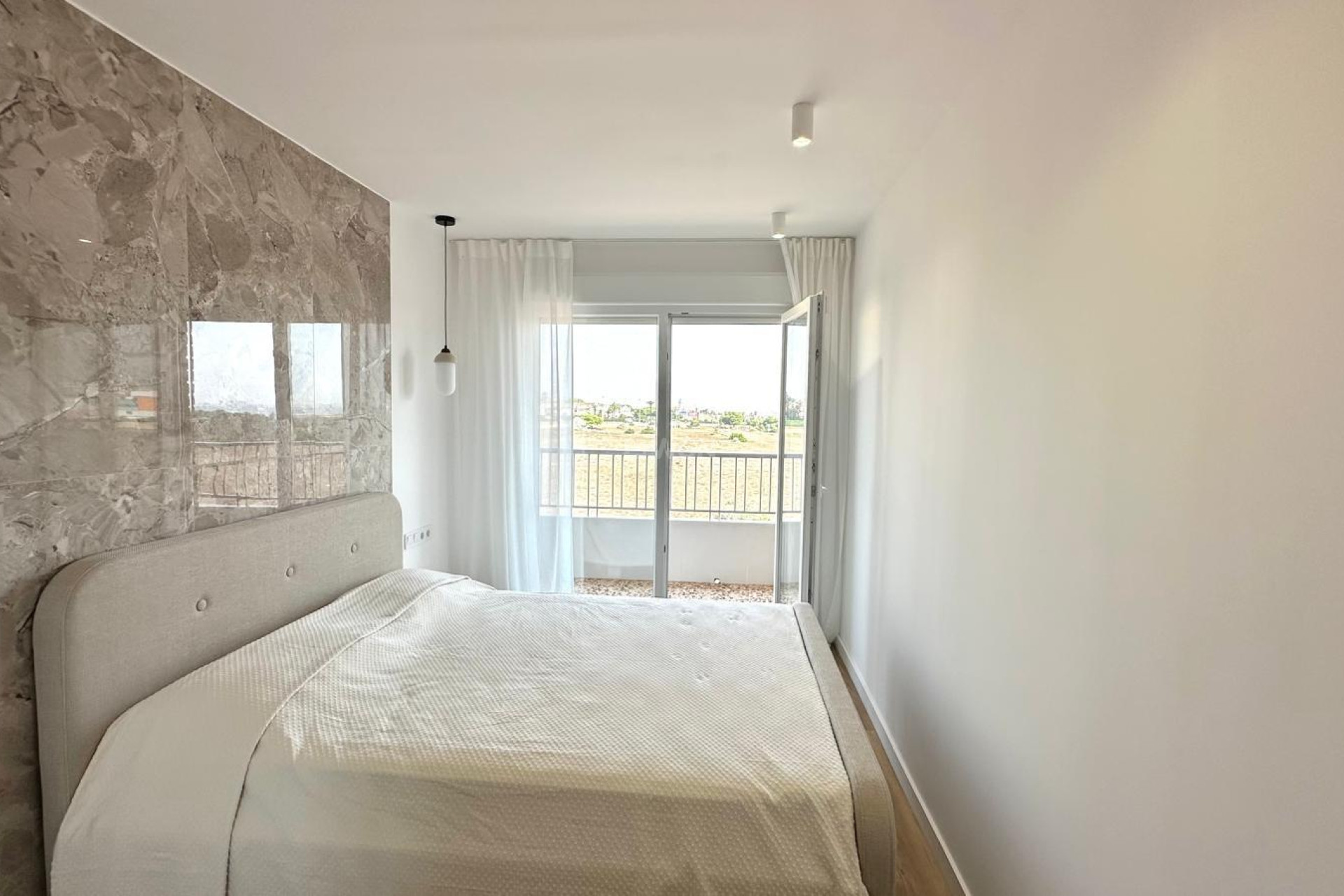 Reventa - Apartamento / piso - Torrevieja - Punta Prima