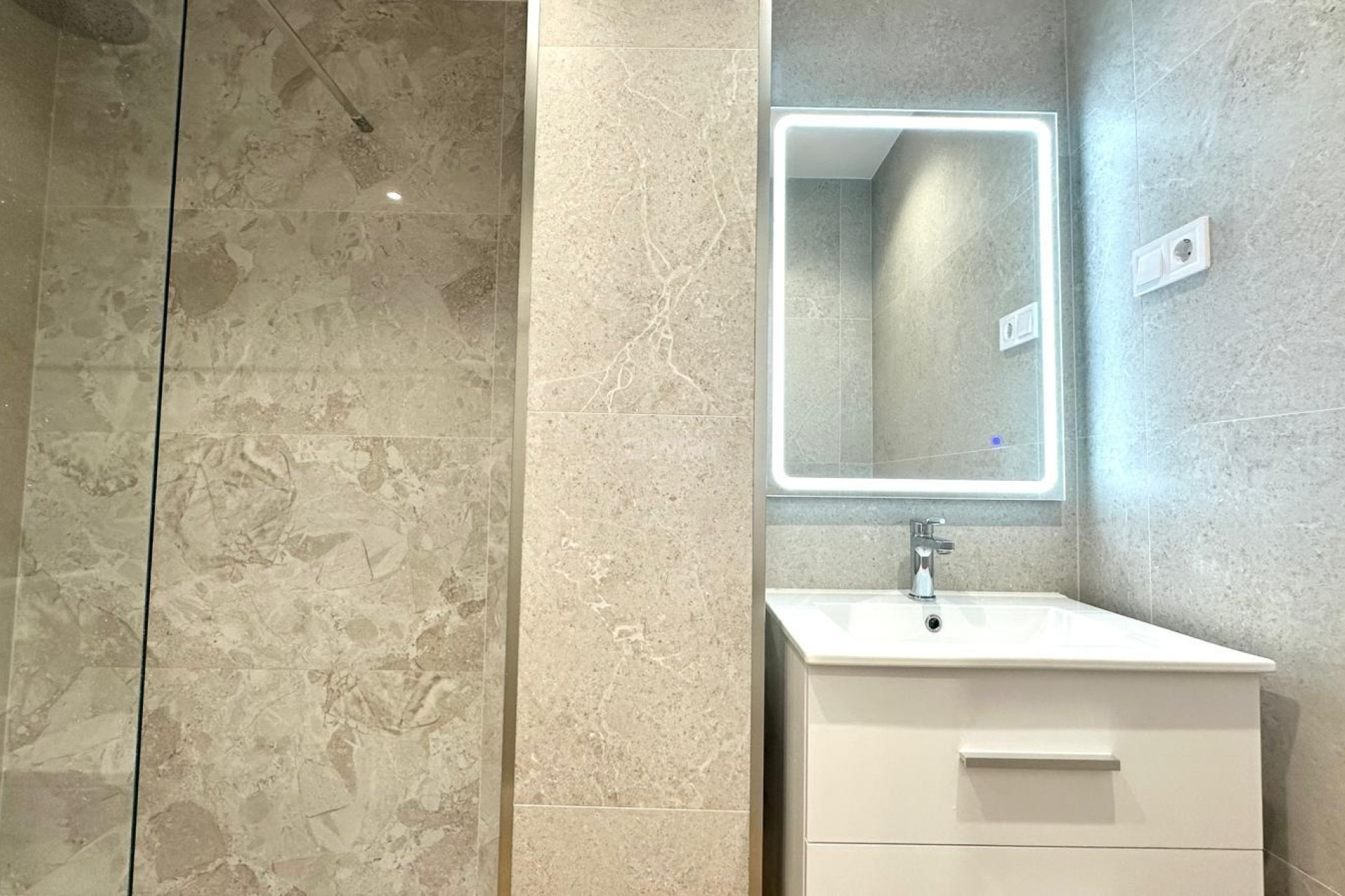 Reventa - Apartamento / piso - Torrevieja - Punta Prima