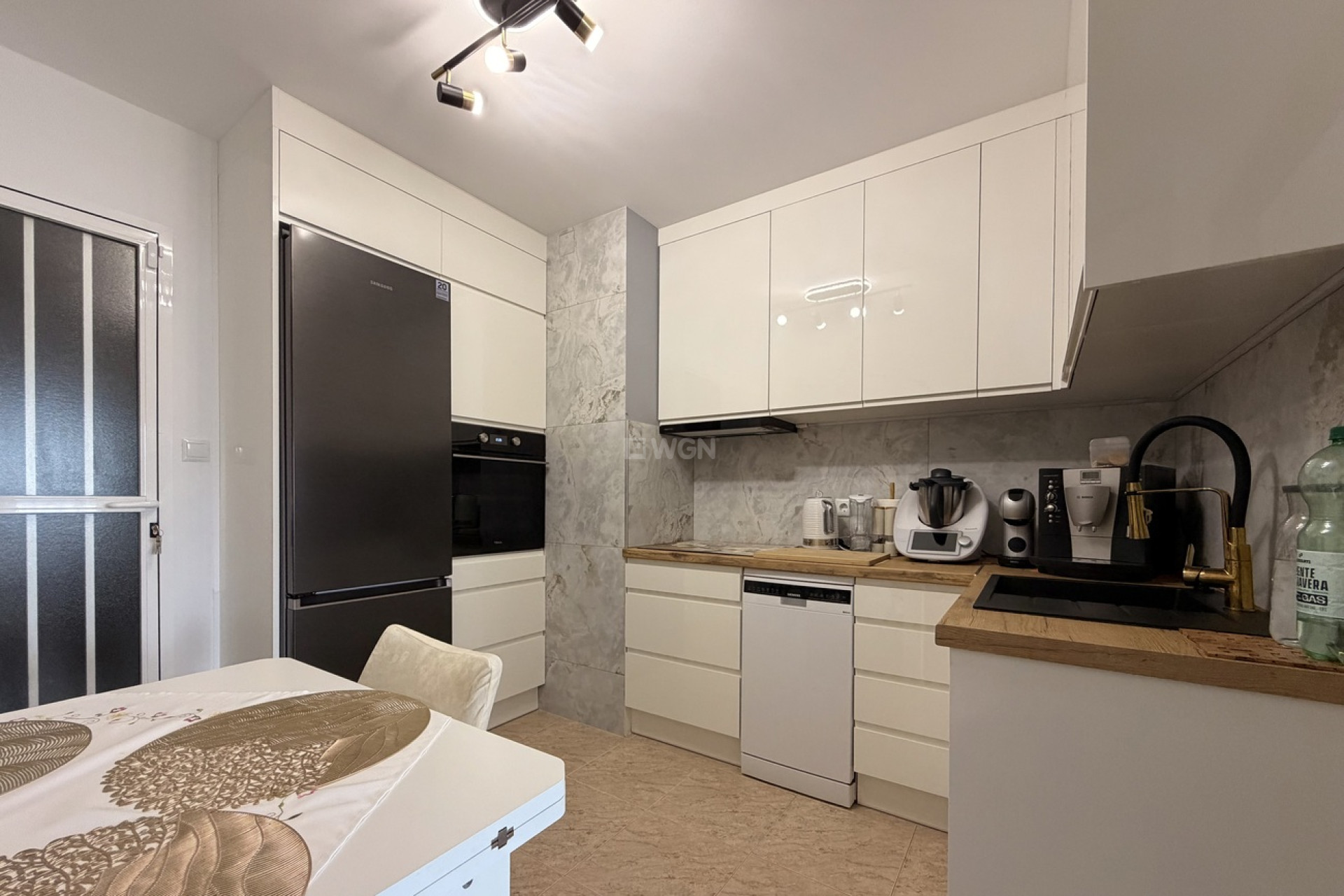 Reventa - Apartamento / piso - Torrevieja - Urb. Calas Blancas III