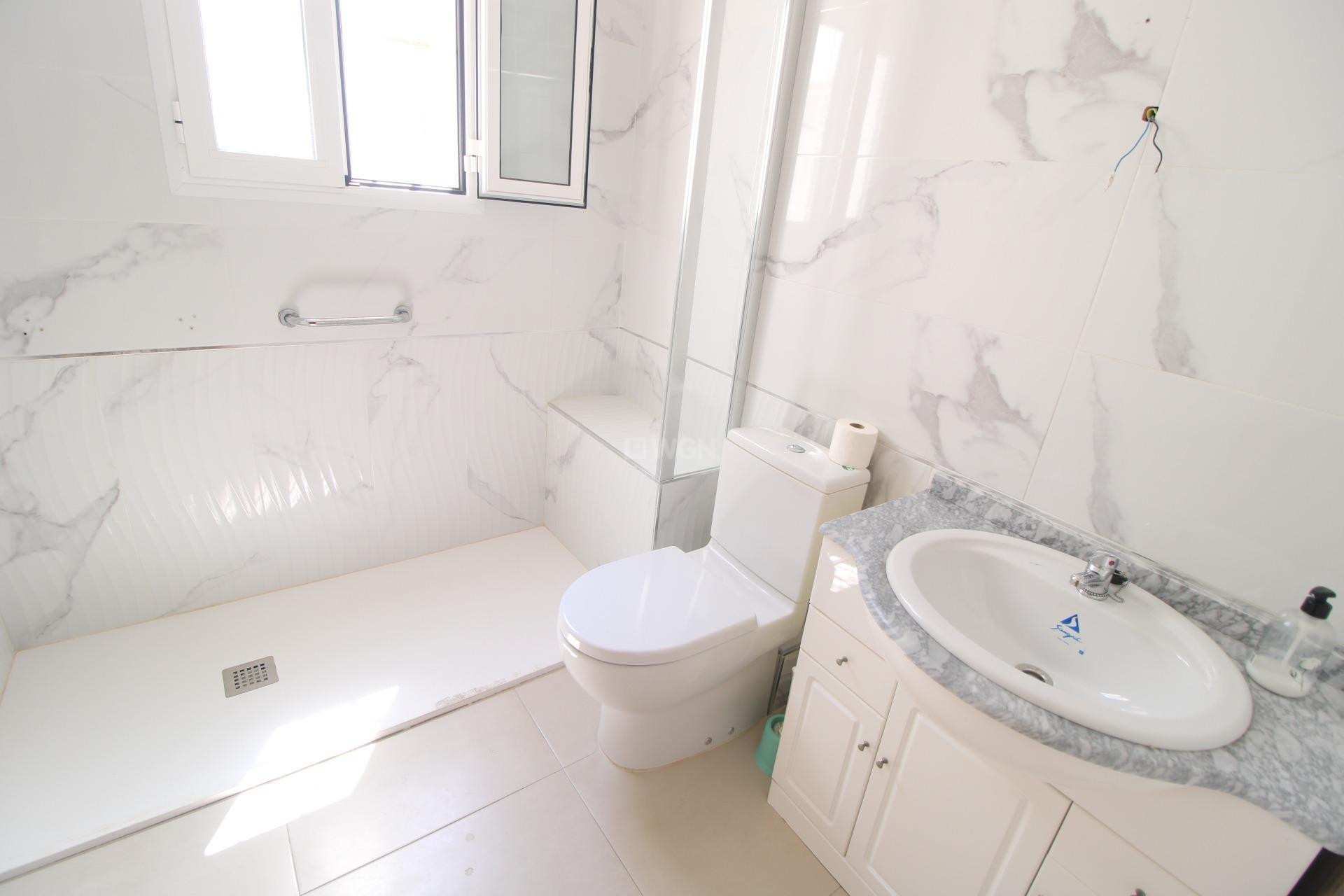 Reventa - Apartamento / piso - Torrevieja