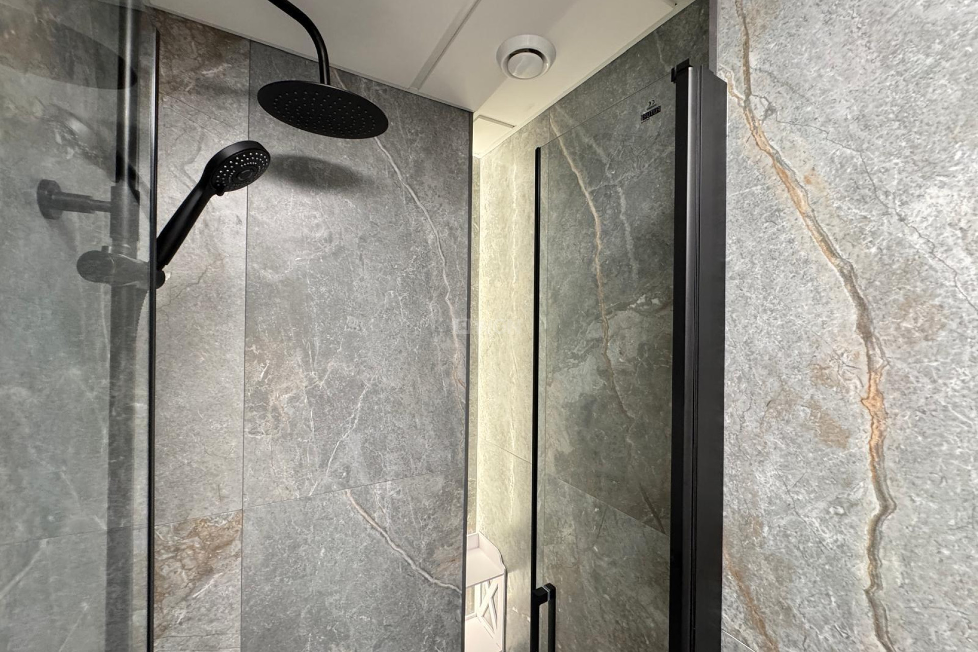 Reventa - Apartamento / piso - Torrevieja