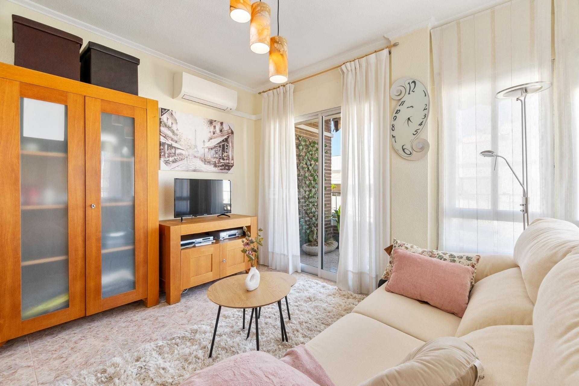 Reventa - Apartamento / piso - Torrevieja