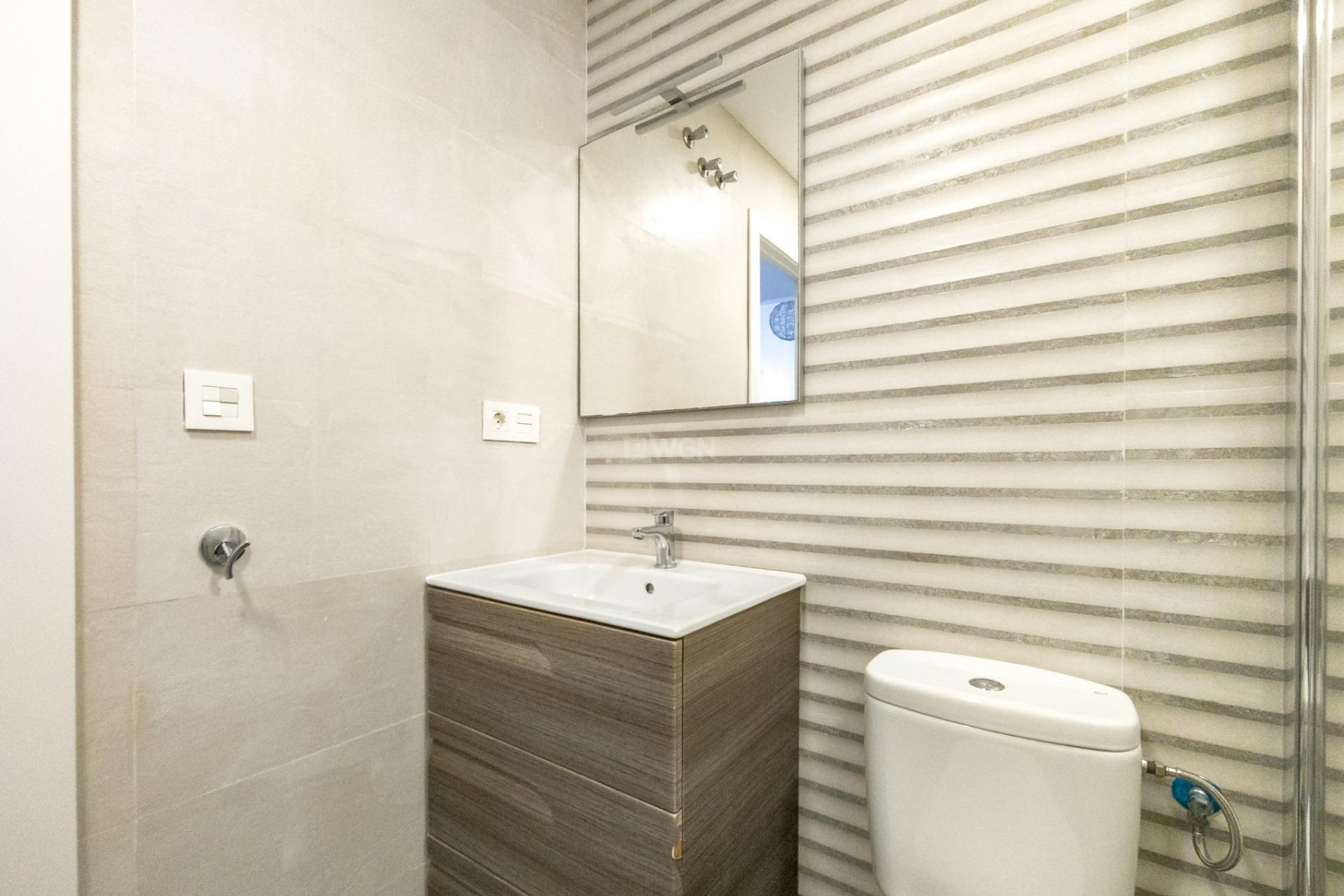 Reventa - Apartamento / piso - Torrevieja