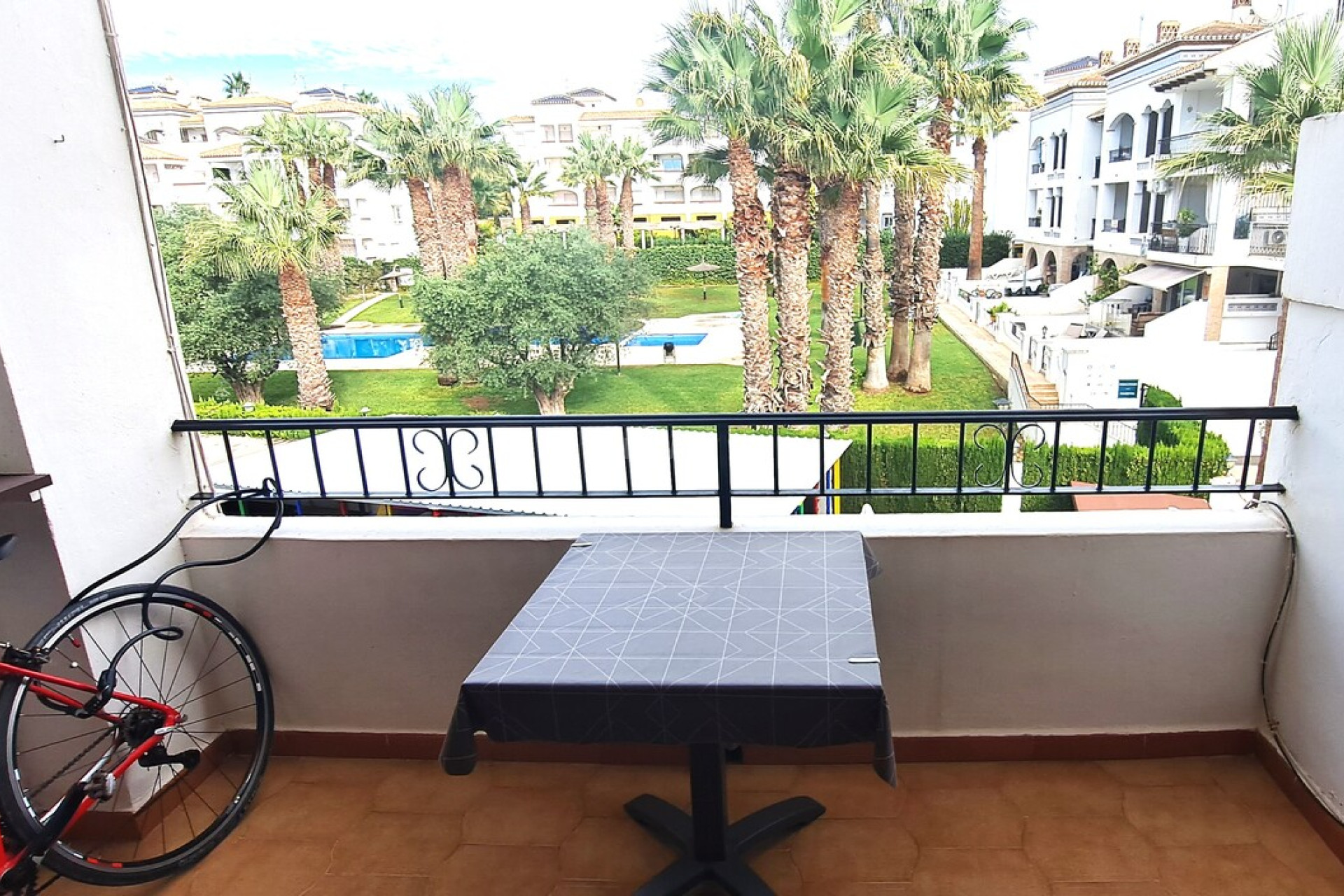 Reventa - Apartamento / piso - Villamartin - Costa Blanca