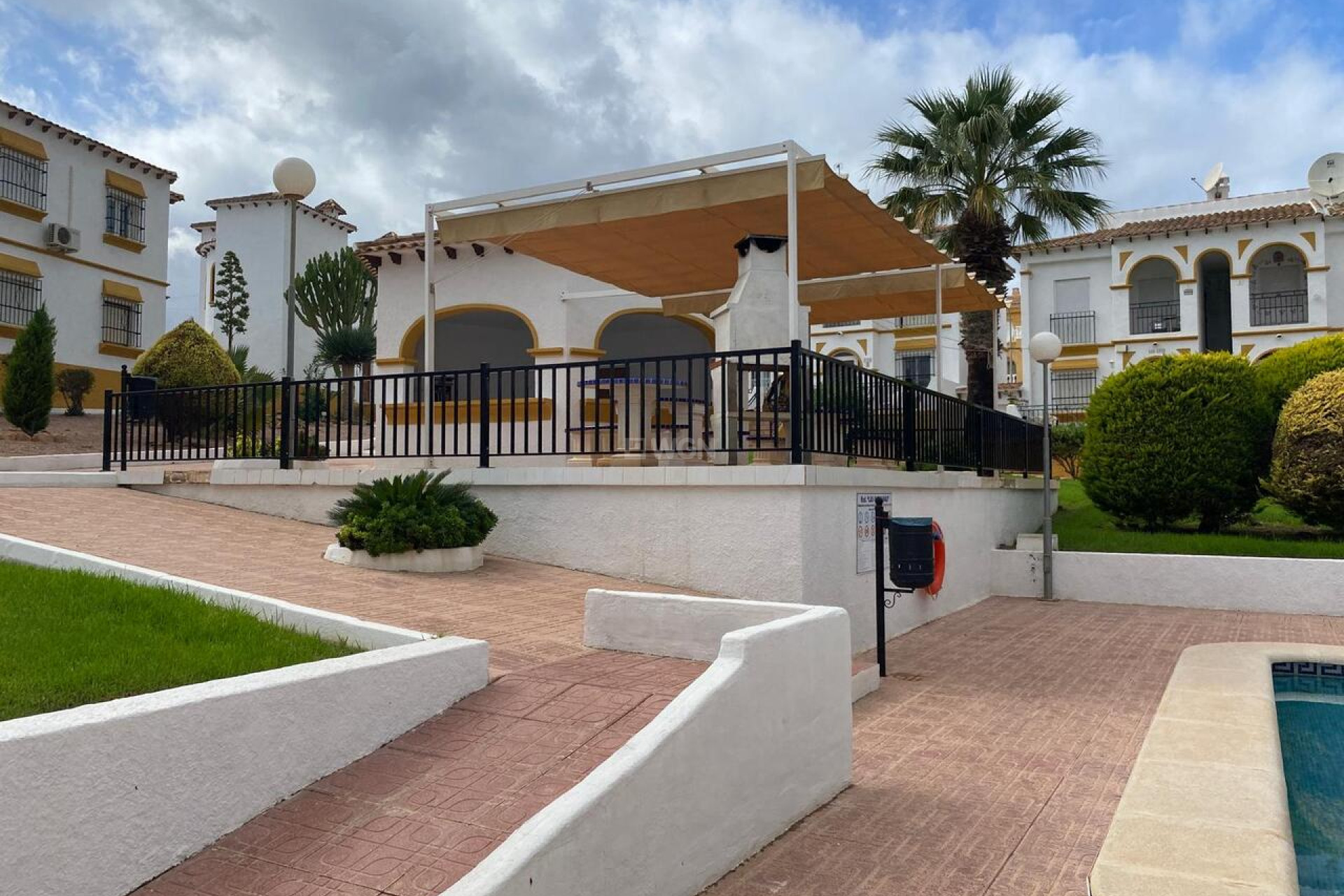 Reventa - Apartamento / piso - Villamartin - Costa Blanca