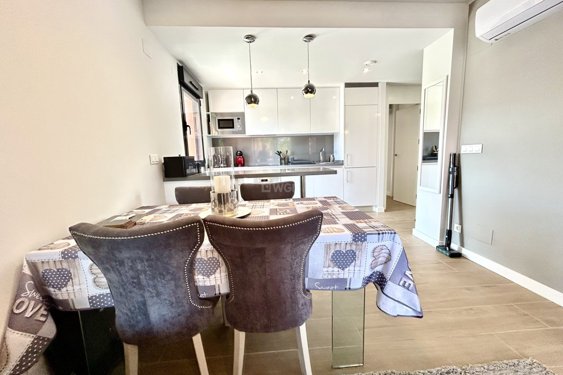 Reventa - Apartamento / piso - Villamartin - Costa Blanca