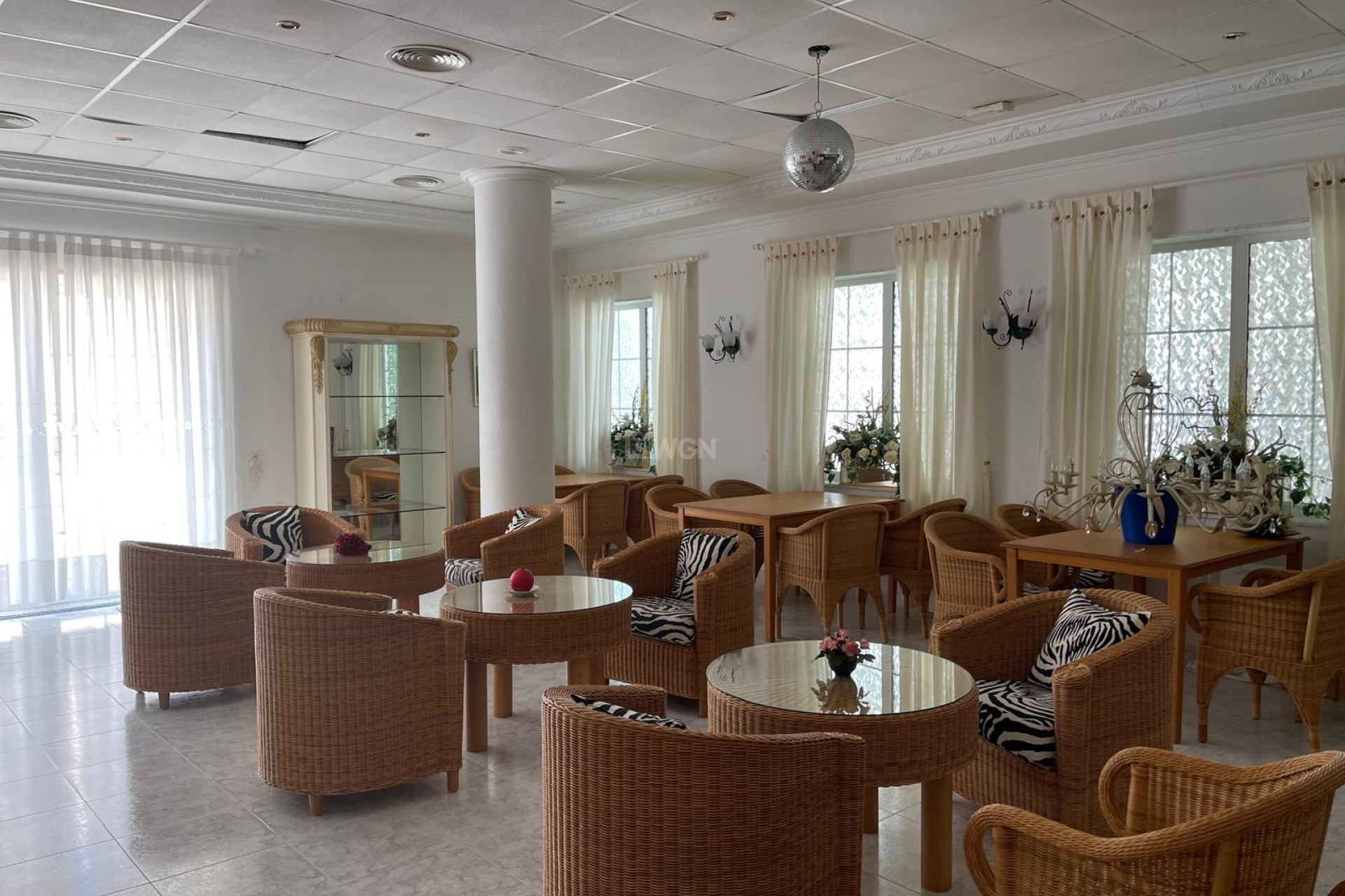 Reventa - Comercial - Guardamar del Segura - Costa Blanca