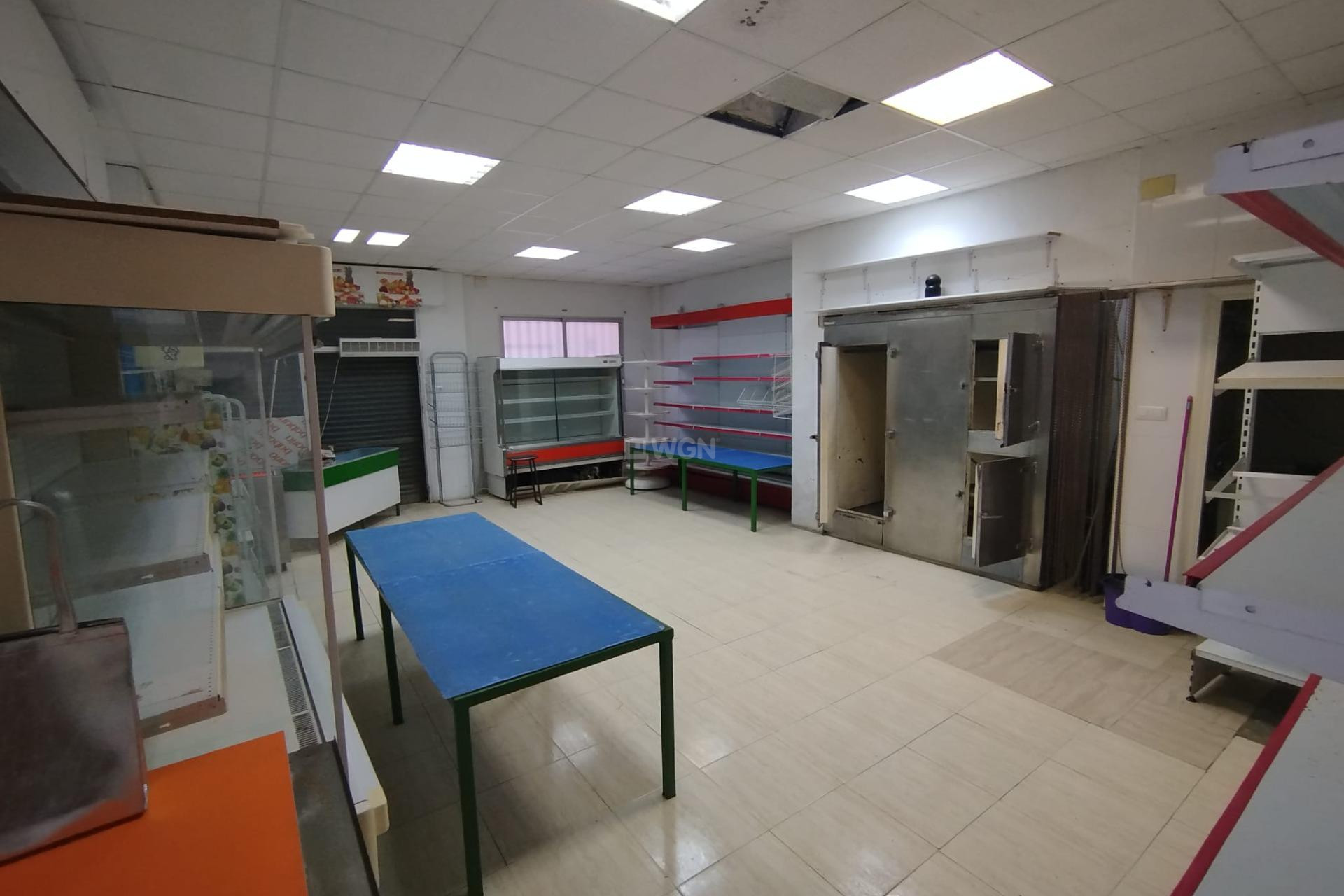 Reventa - Comercial - Lo Pagan - Villananitos