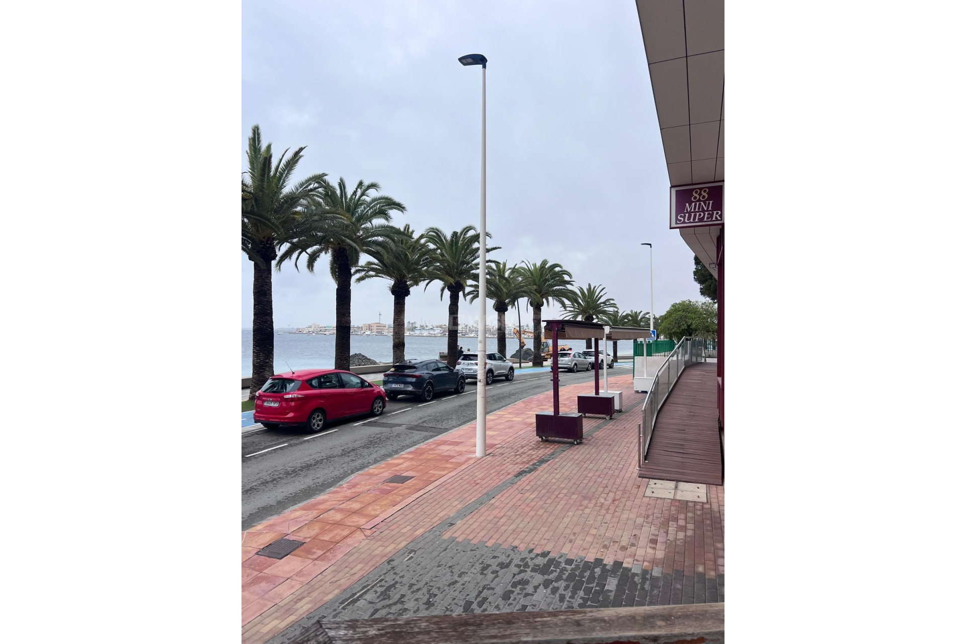 Reventa - Comercial - Lo Pagan - Villananitos