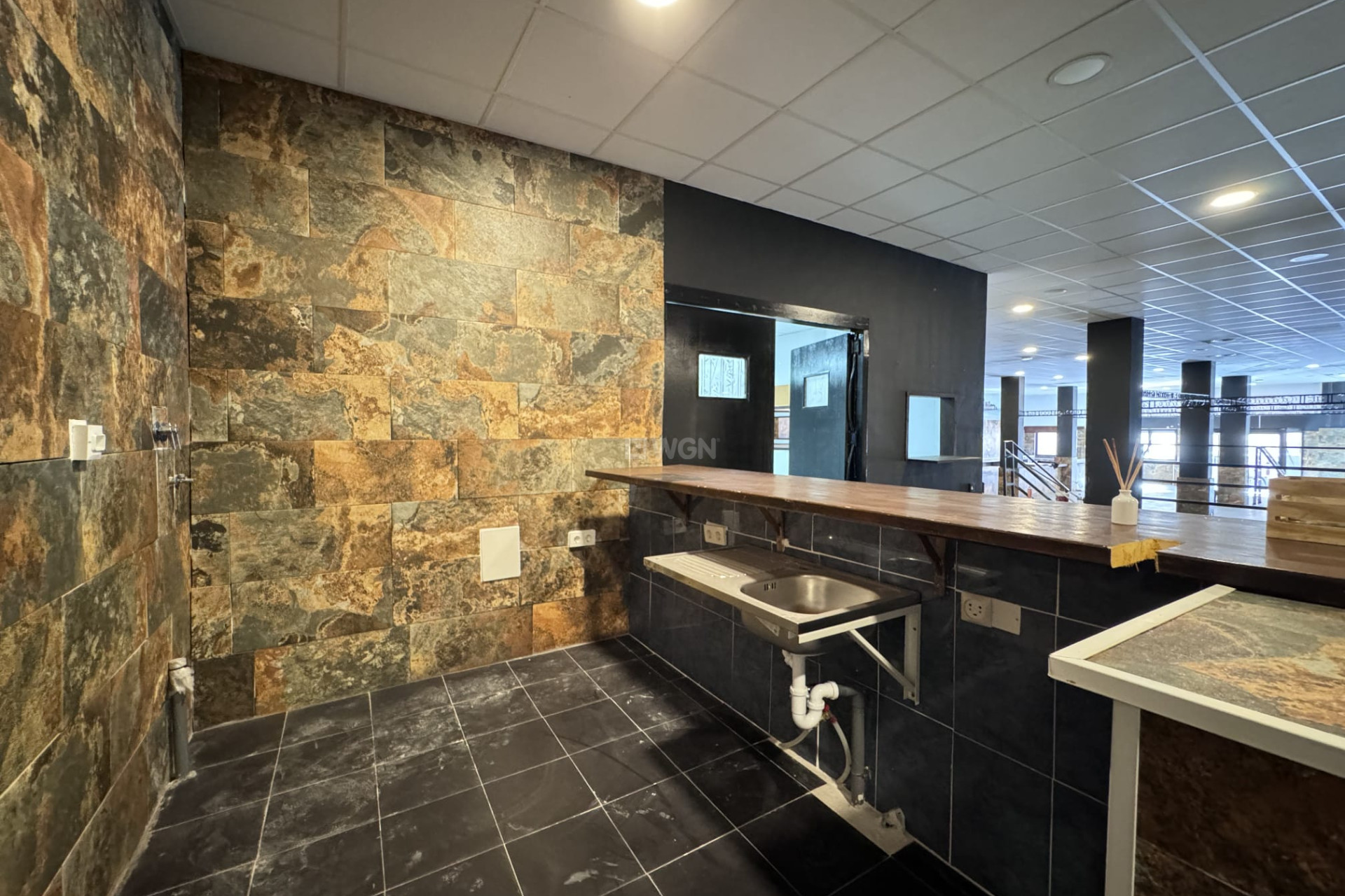 Reventa - Comercial - Torrevieja - Costa Blanca