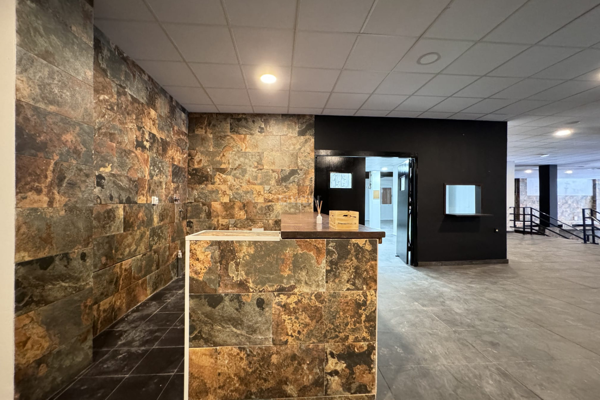 Reventa - Comercial - Torrevieja - Costa Blanca