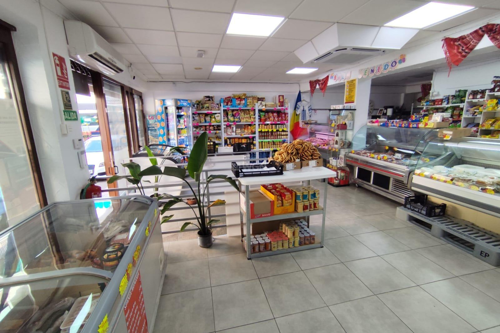 Reventa - Comercial - Torrevieja - Estacion De Autobuses