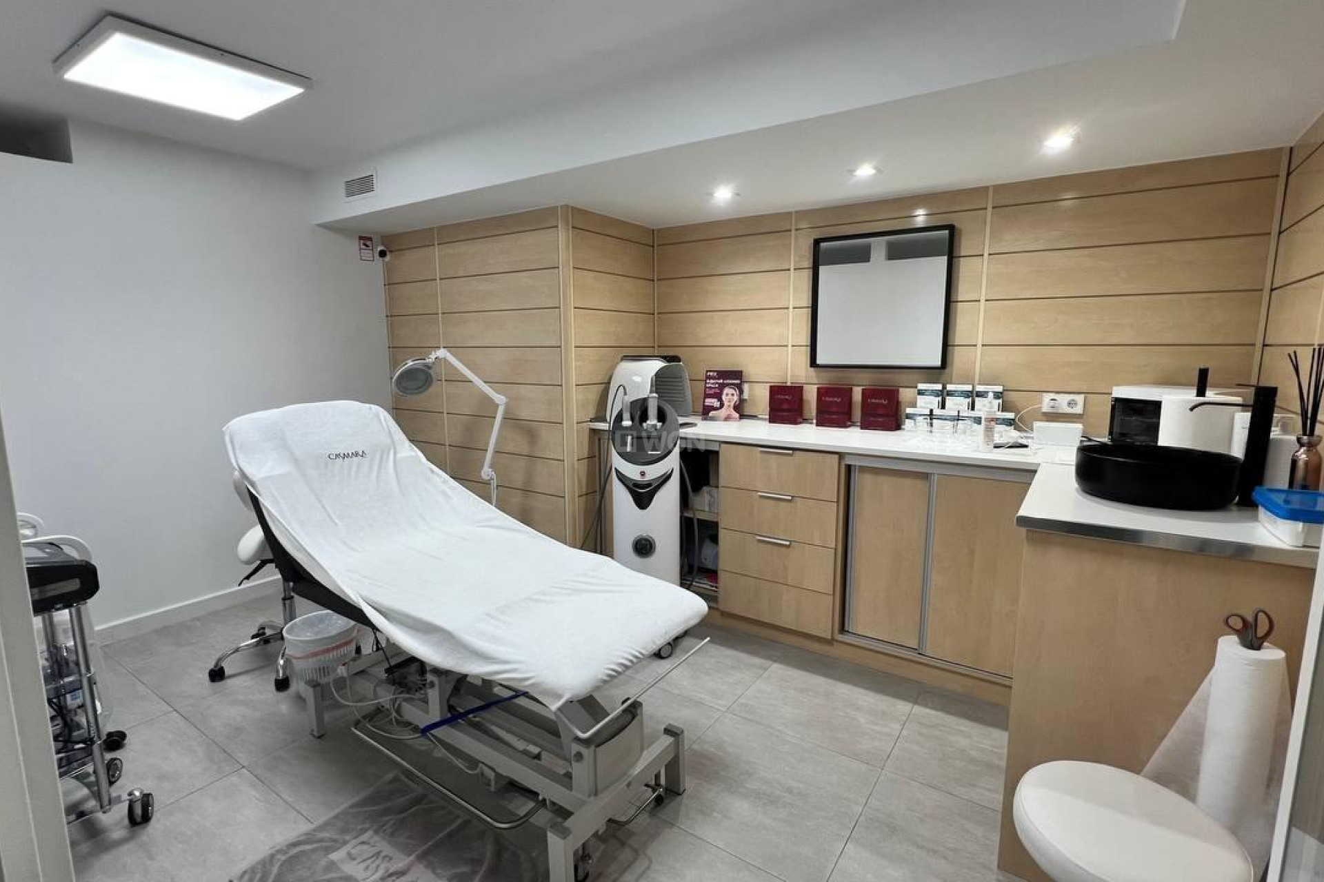 Reventa - Comercial - Torrevieja - Puerto Deportivo