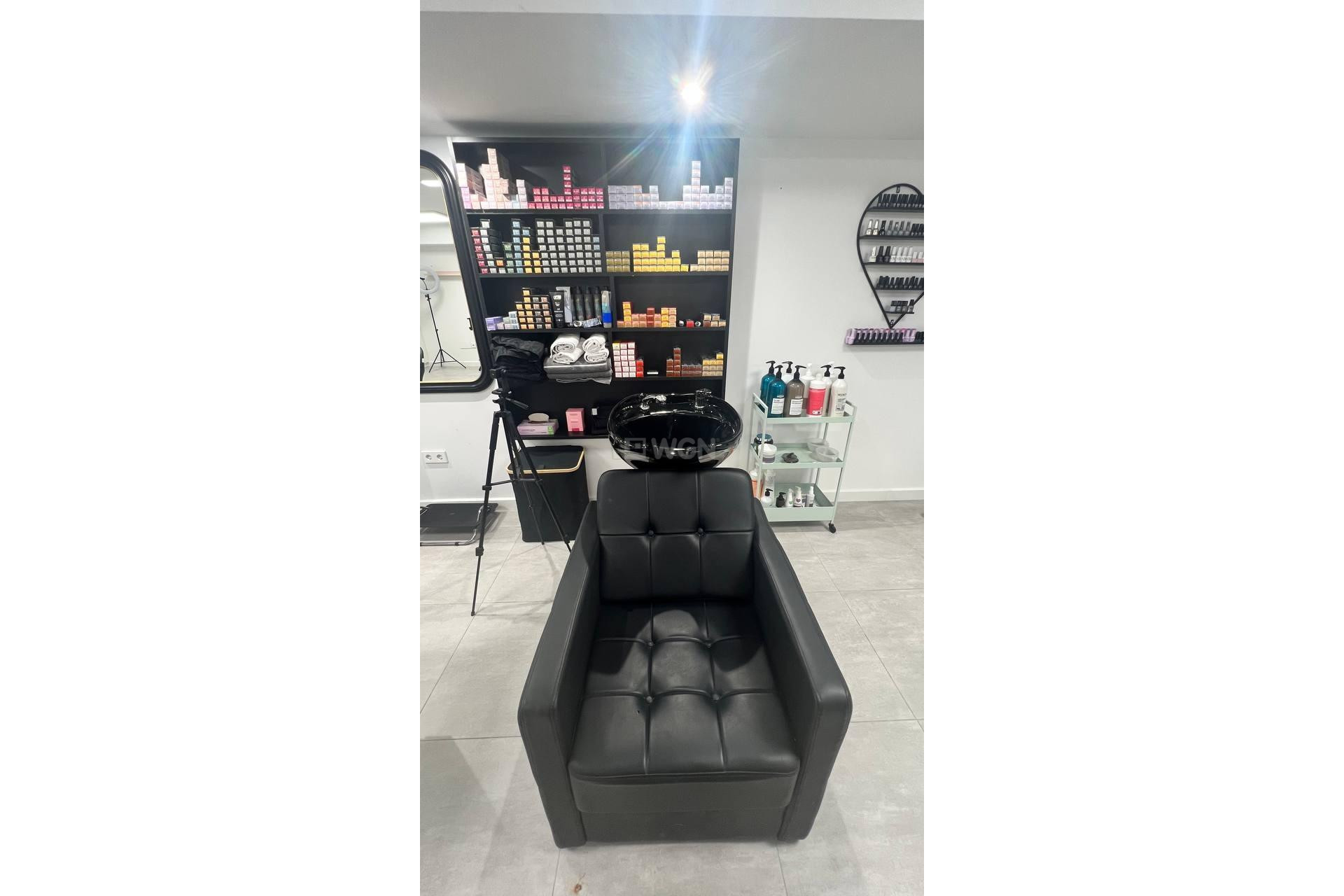 Reventa - Comercial - Torrevieja - Puerto Deportivo