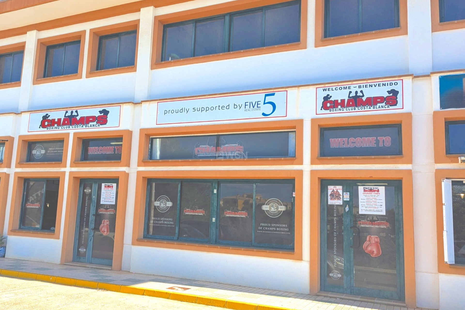 Reventa - Comercial - Villamartin - La Fuente