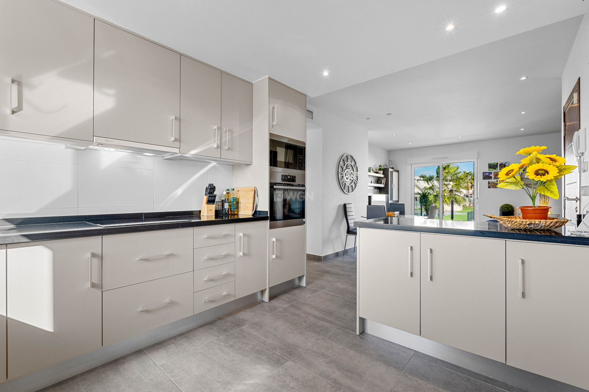 Reventa - Property - Torrevieja - Costa Blanca