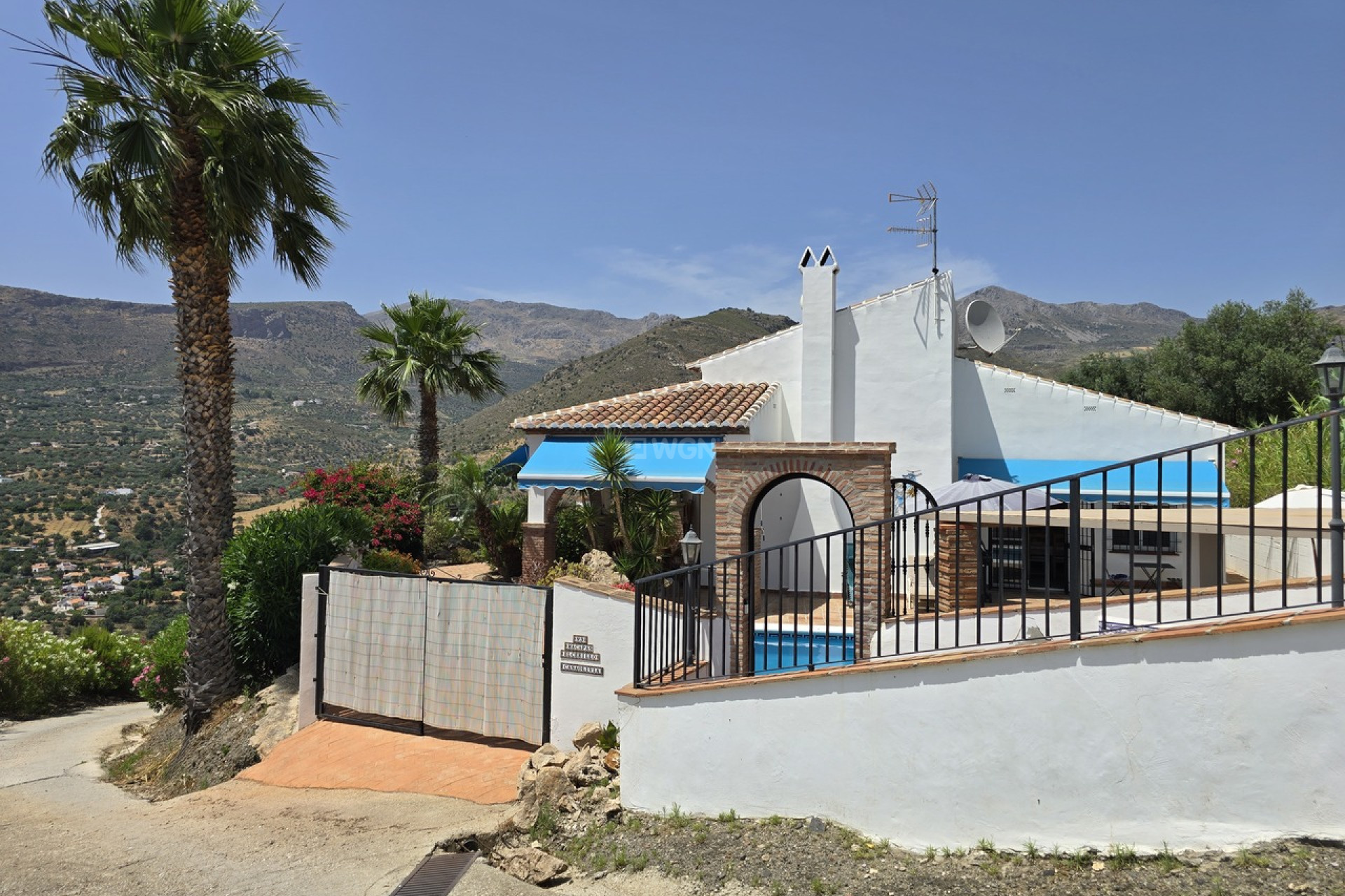 Reventa - Villa - Alcaucín - Inland