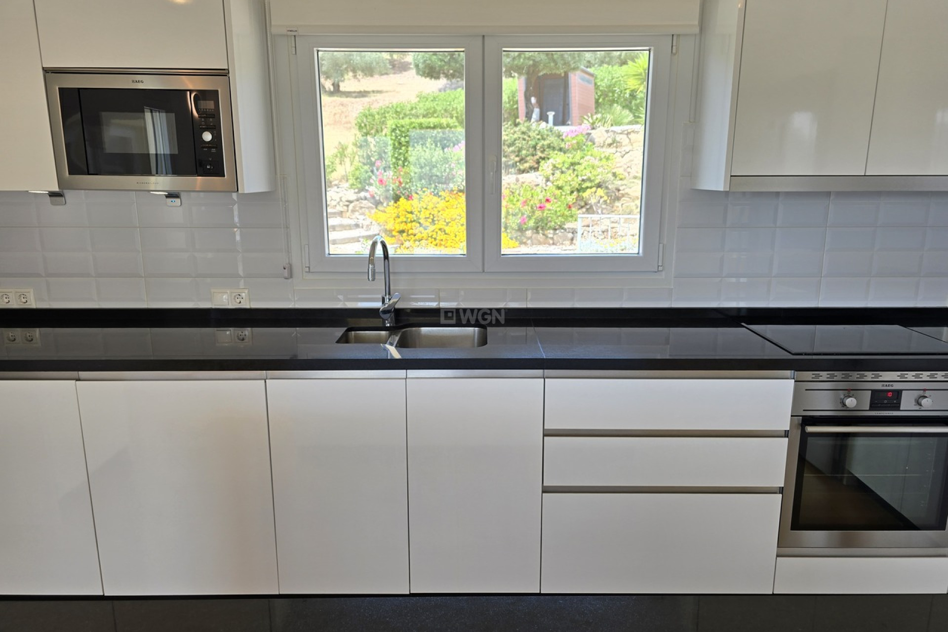 Reventa - Villa - Alcaucín - Inland