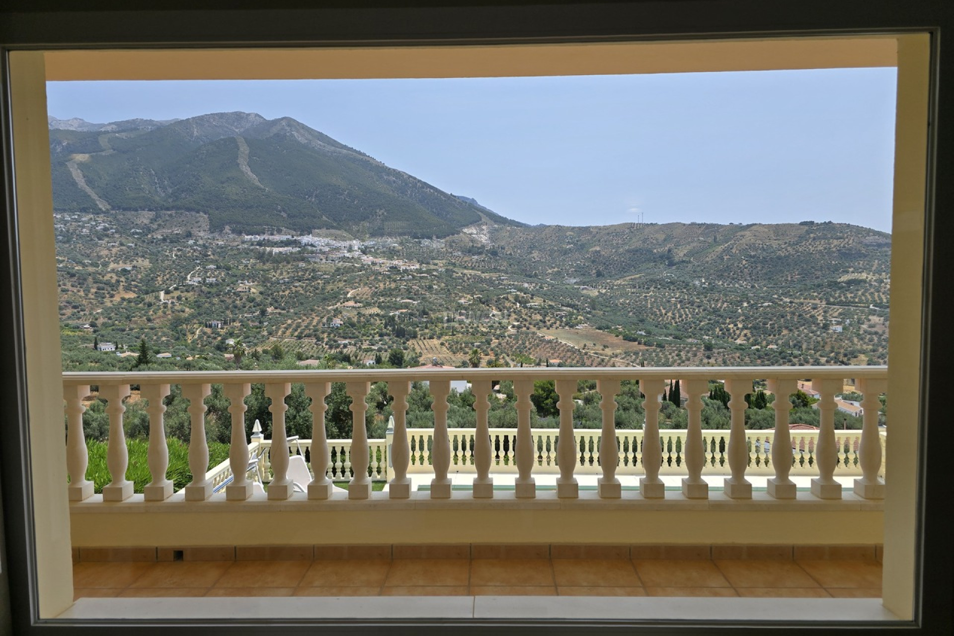 Reventa - Villa - Alcaucín - Inland