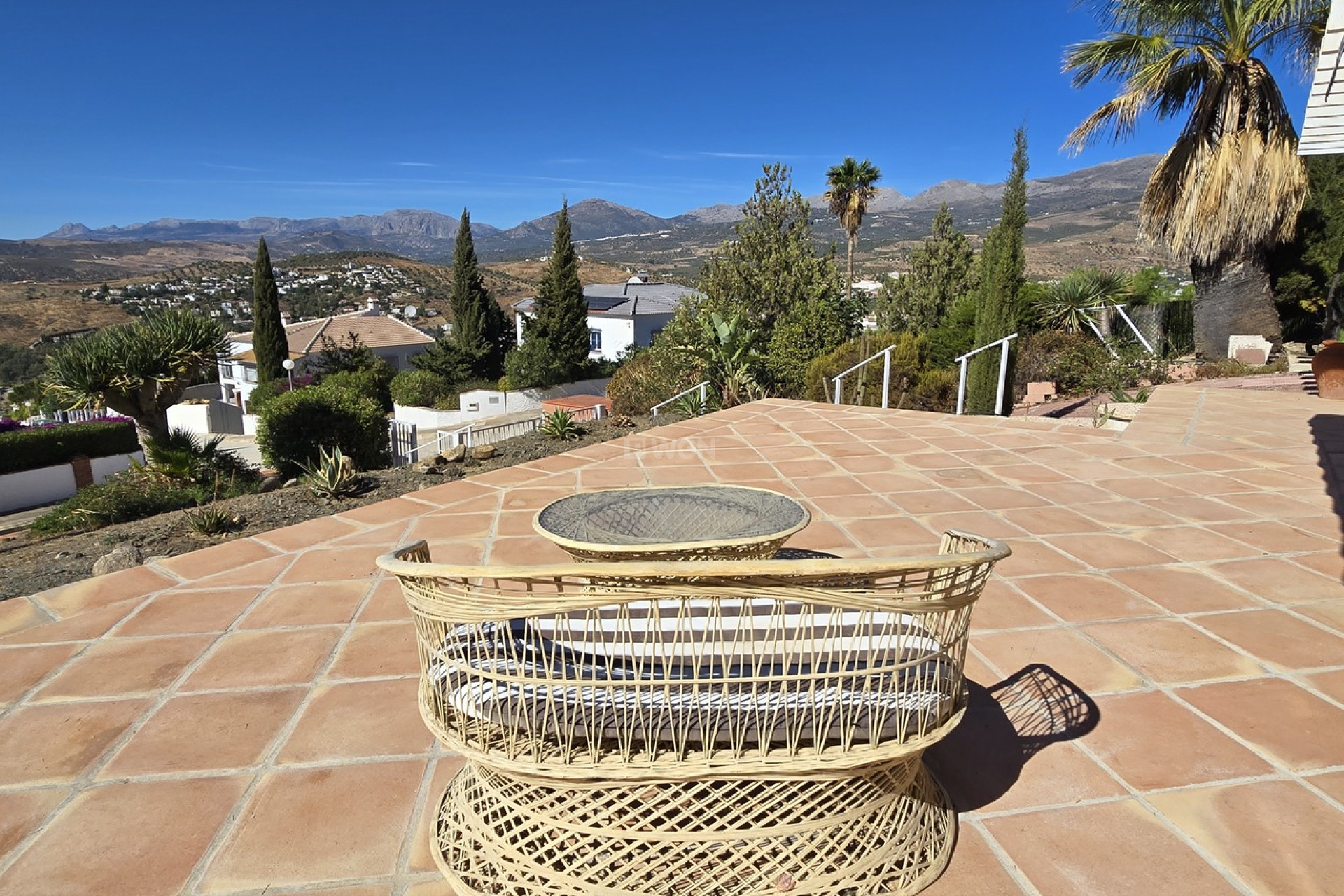 Reventa - Villa - Alcaucín - Inland