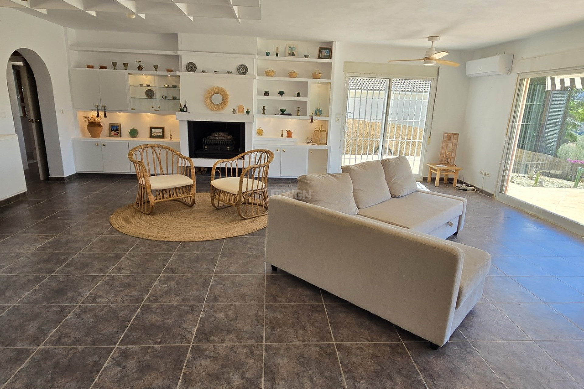 Reventa - Villa - Alcaucín - Inland