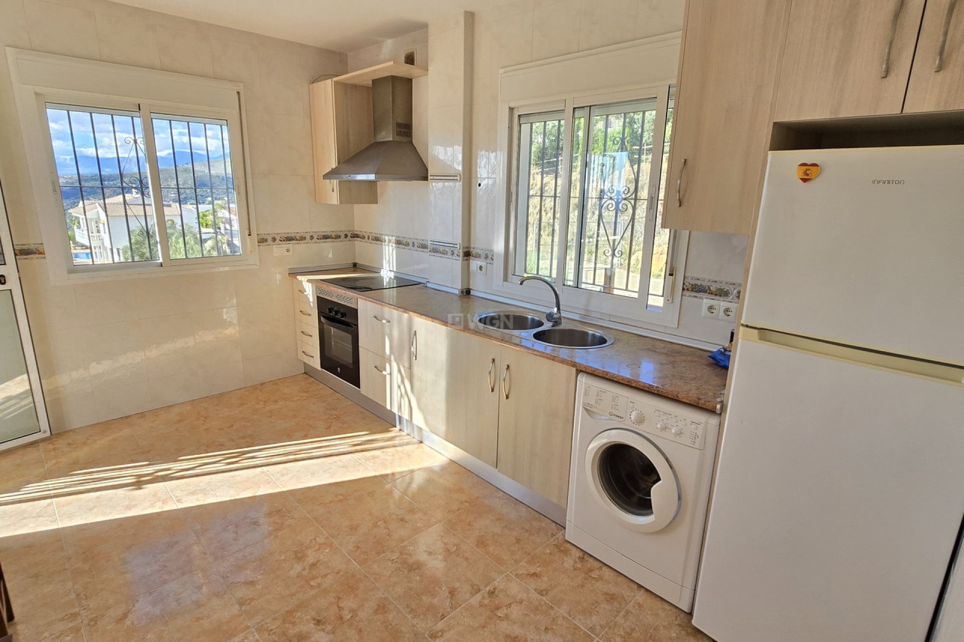 Reventa - Villa - Alcaucín - Inland