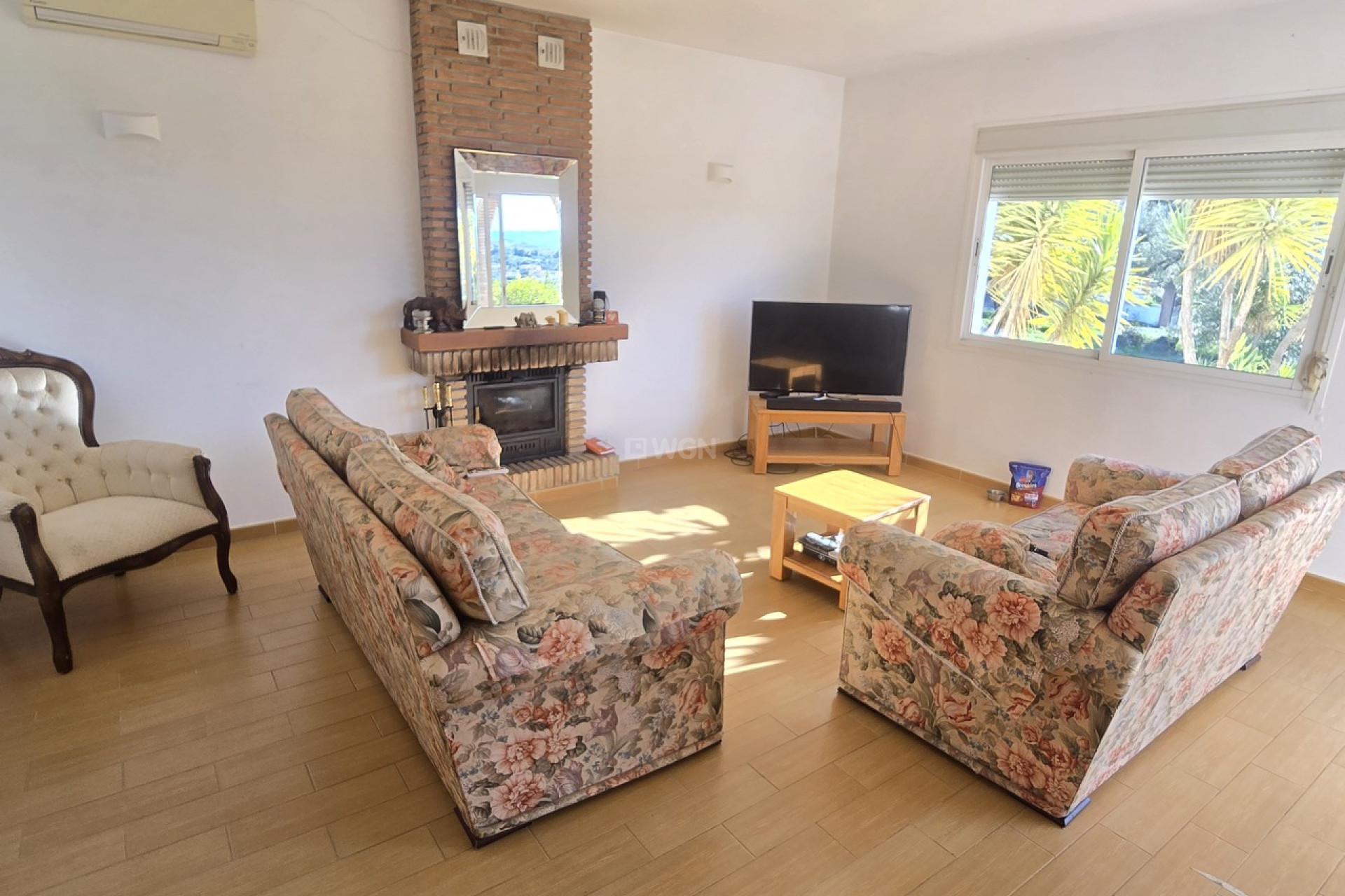 Reventa - Villa - Alcaucín - Inland