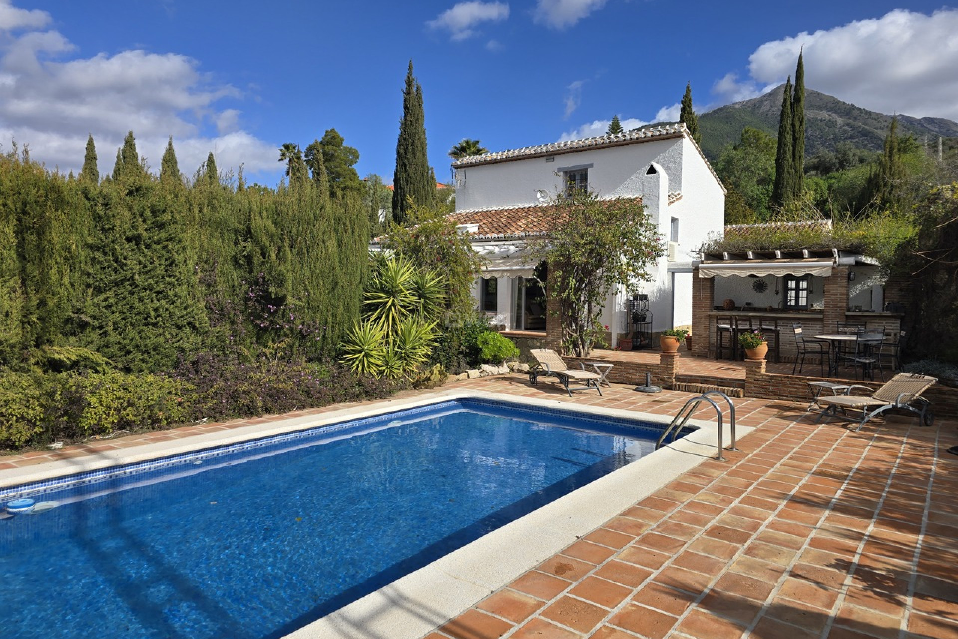 Reventa - Villa - Alcaucín - Inland