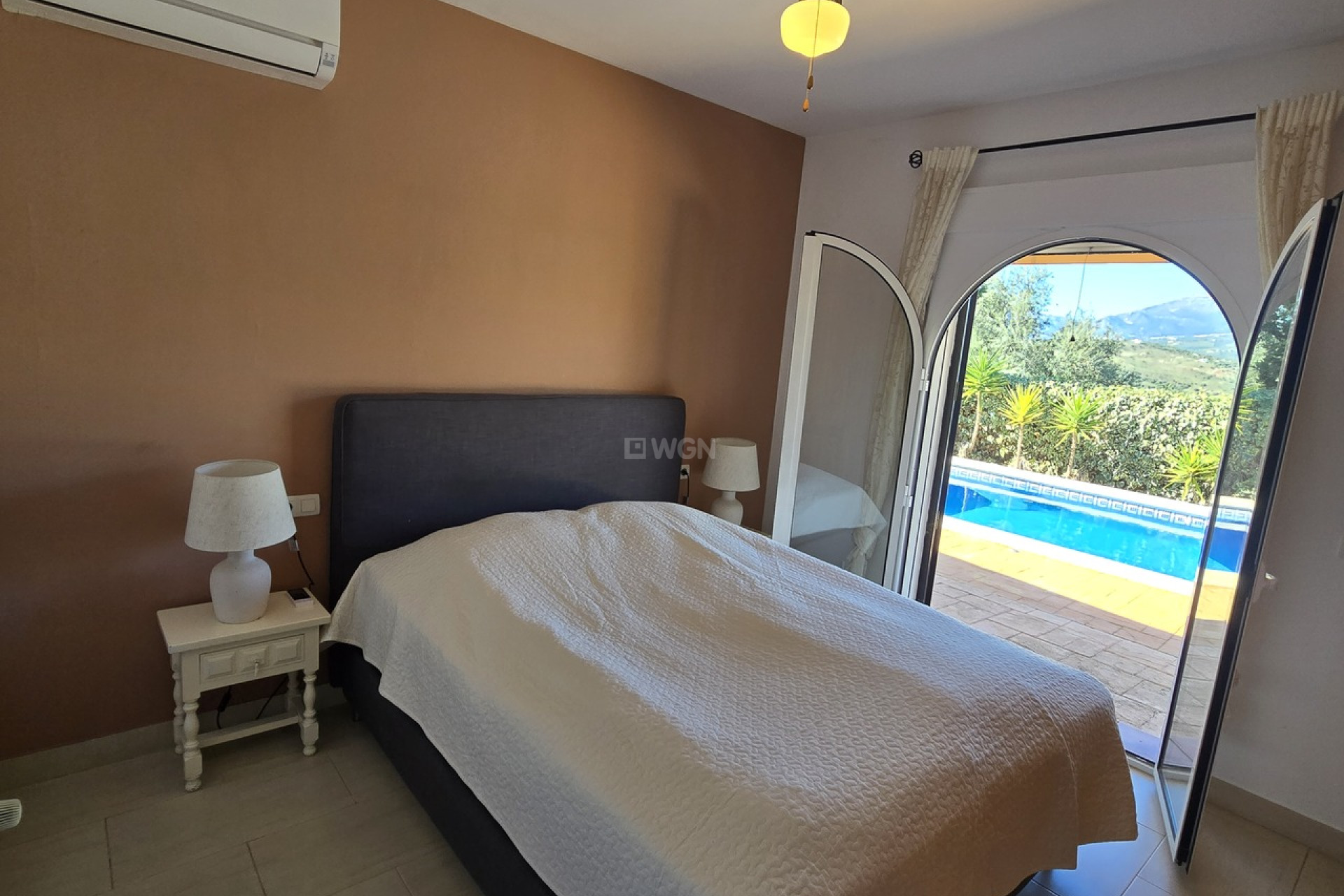 Reventa - Villa - Alcaucín - Inland