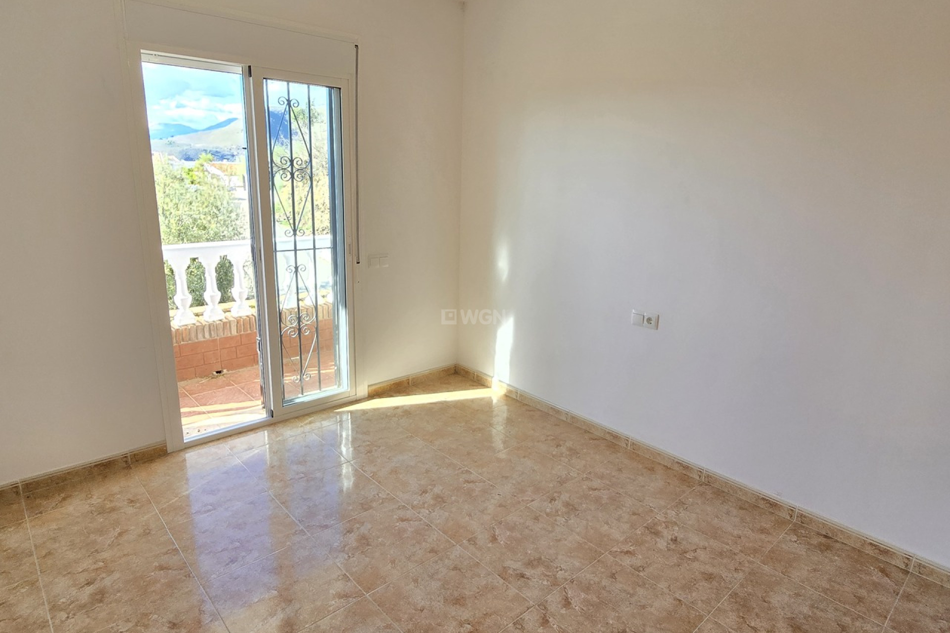 Reventa - Villa - Alcaucín - Inland