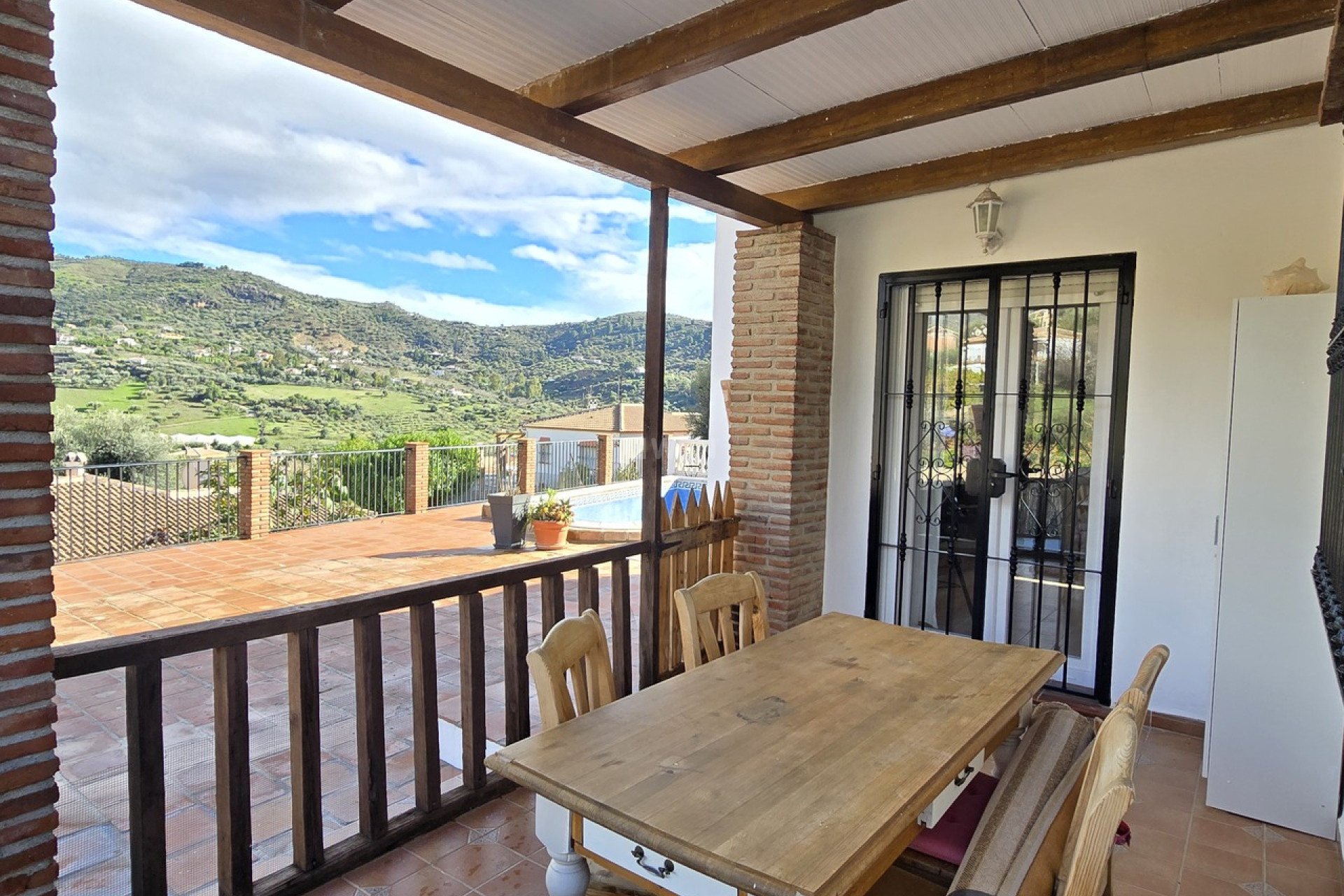 Reventa - Villa - Alcaucín - Inland