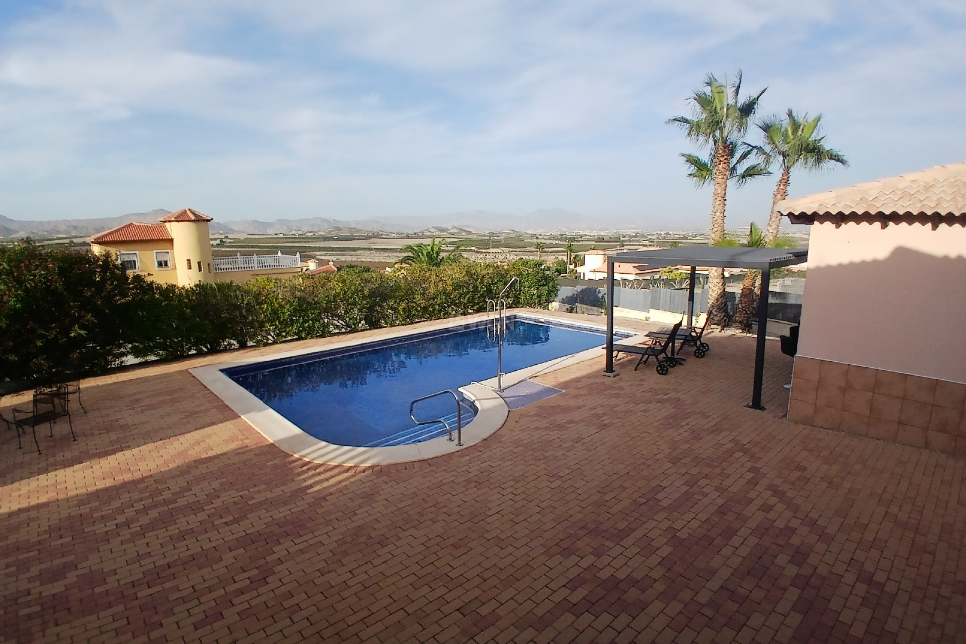 Reventa - Villa - Campos del Río - Inland