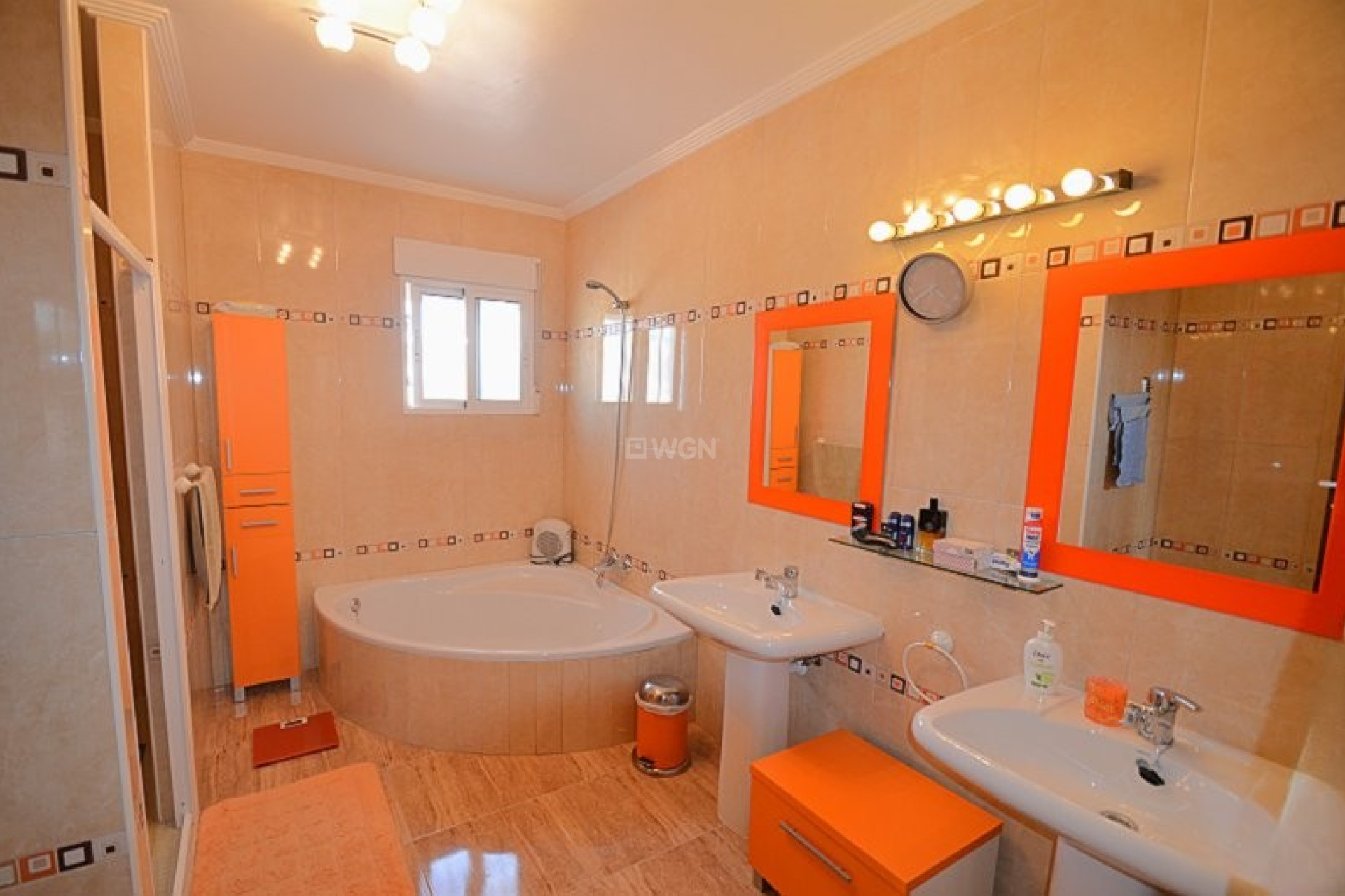 Reventa - Villa - Campos del Río - Inland