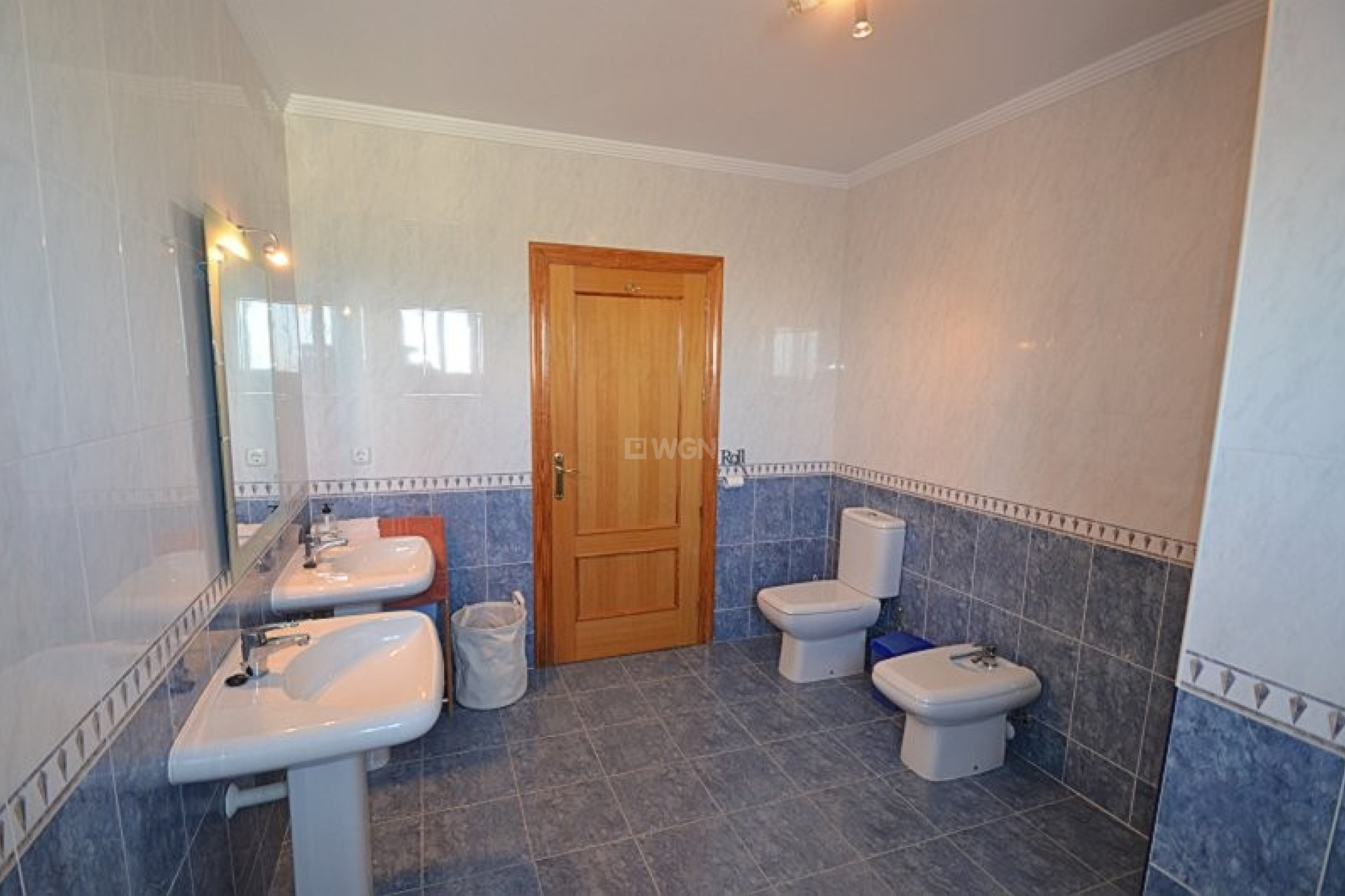 Reventa - Villa - Campos del Río - Inland