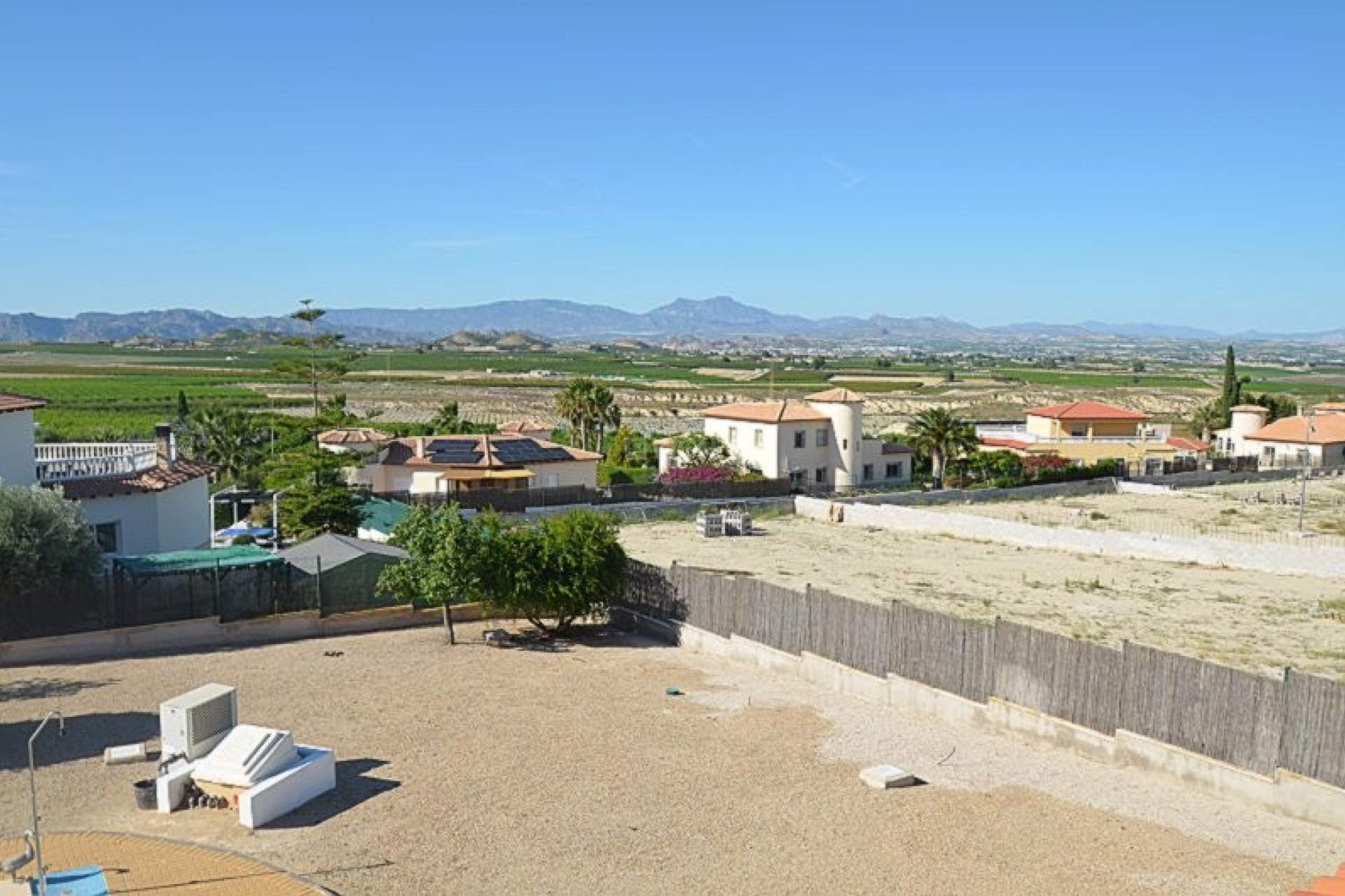 Reventa - Villa - Campos del Río - Inland
