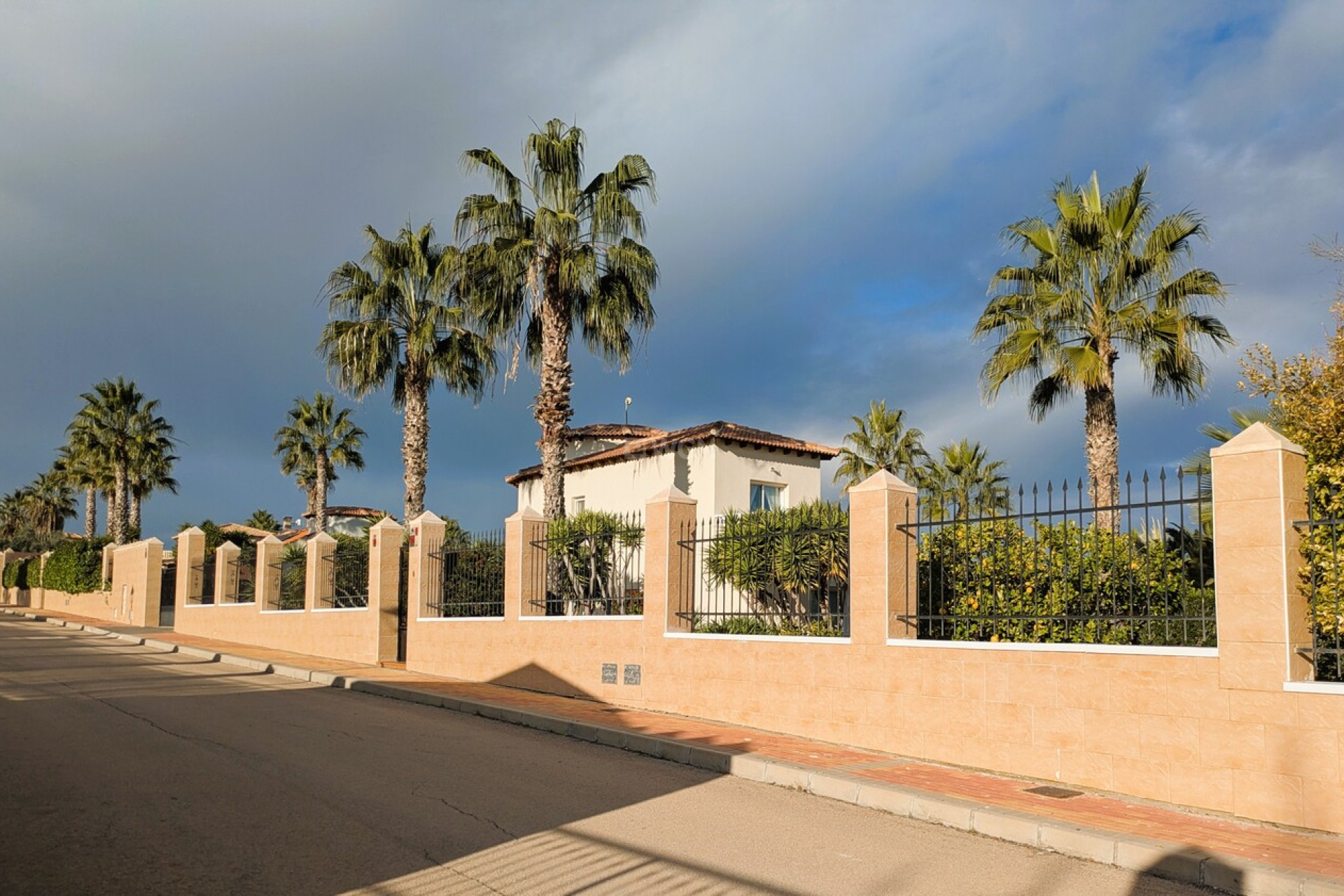 Reventa - Villa - Campos del Río