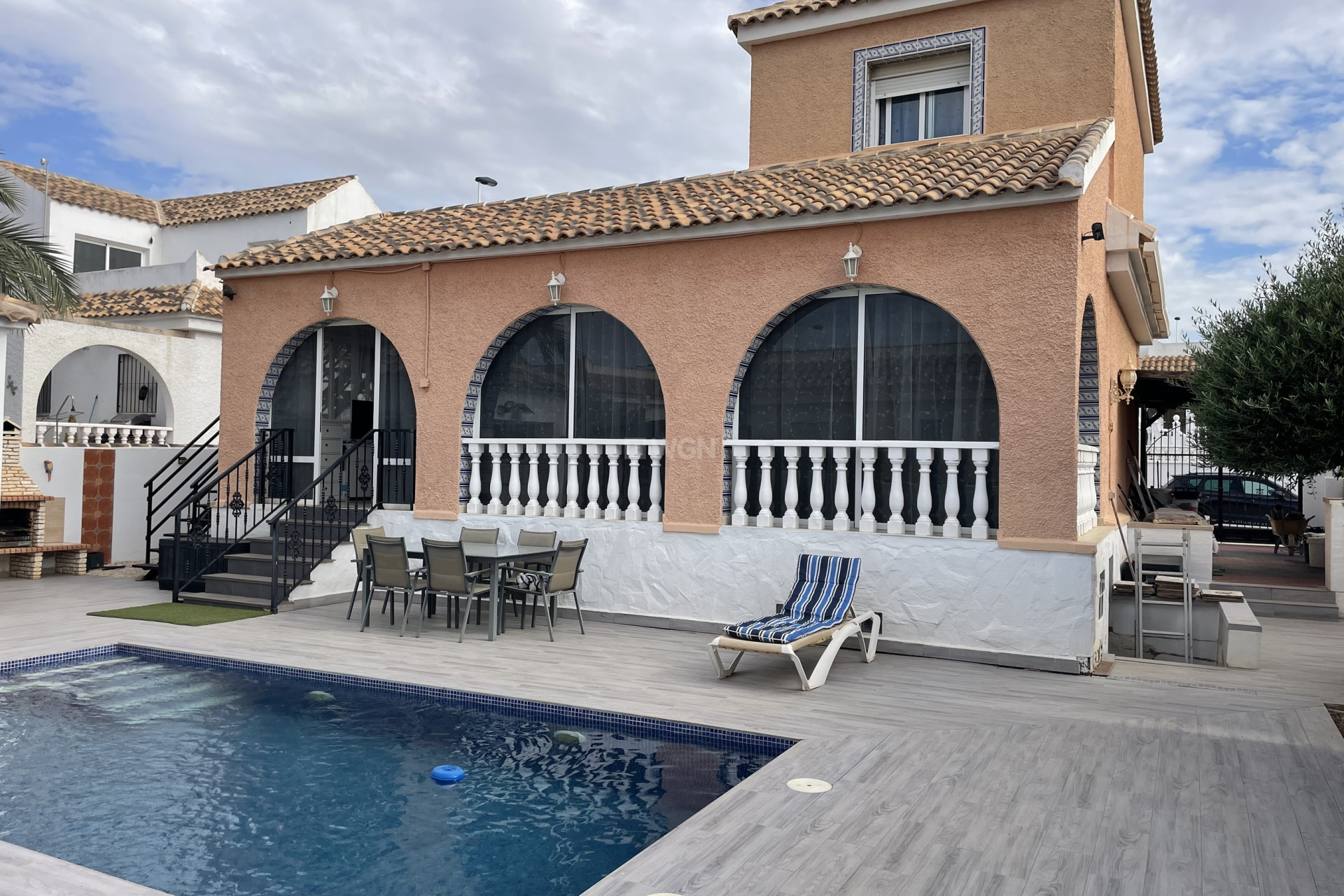 Reventa - Villa - Camposol - Inland