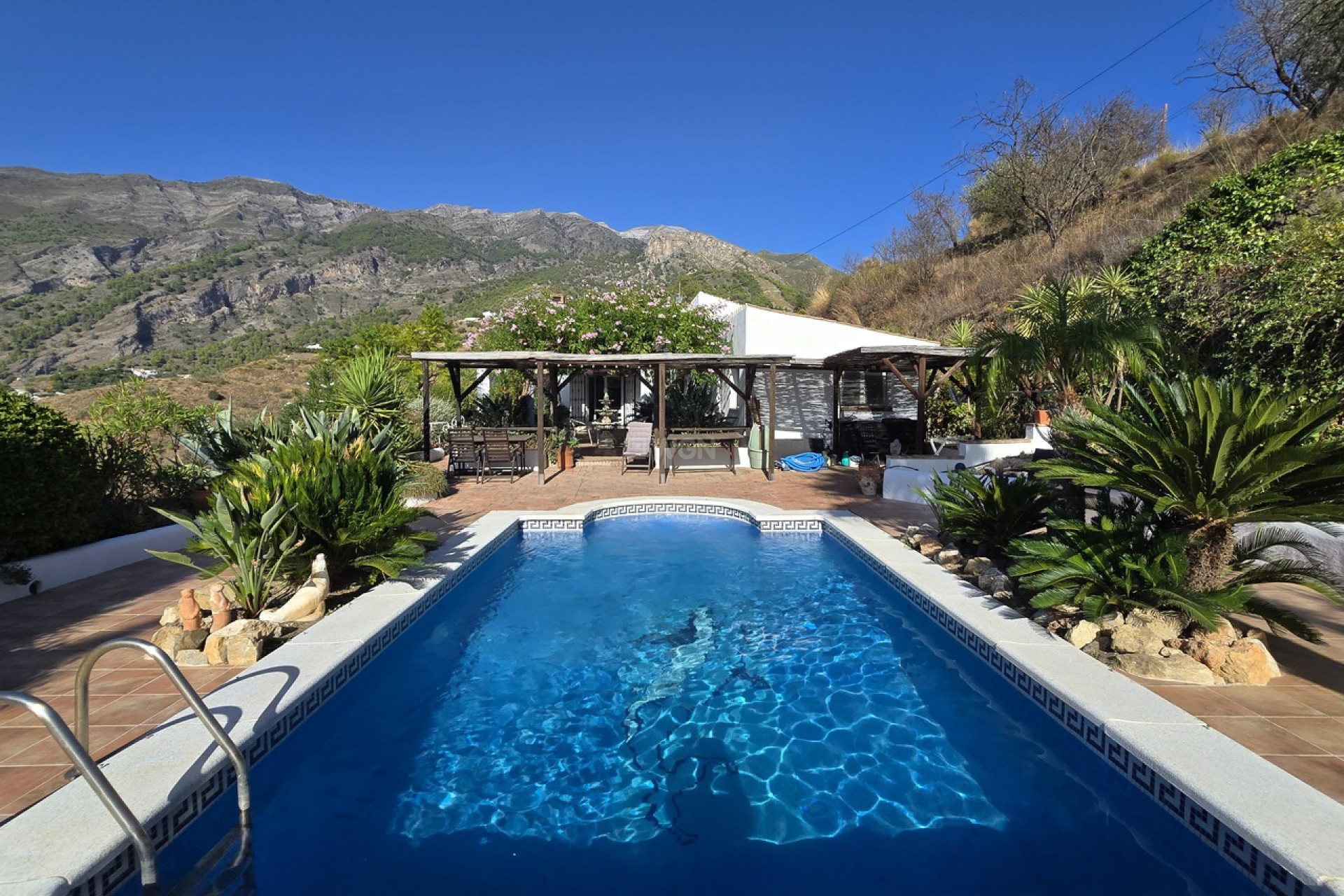 Reventa - Villa - Canillas de Aceituno - Inland