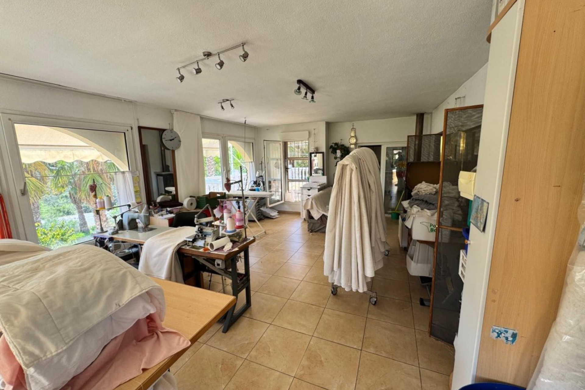 Reventa - Villa - Cautivador - Inland