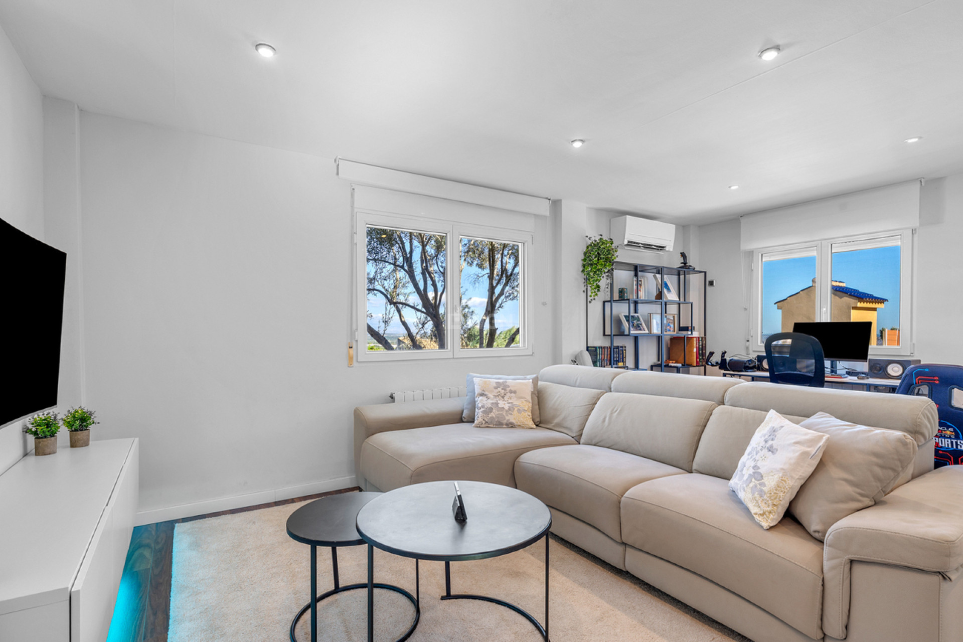 Reventa - Villa - Ciudad De Las Comunicaciones - Costa Blanca