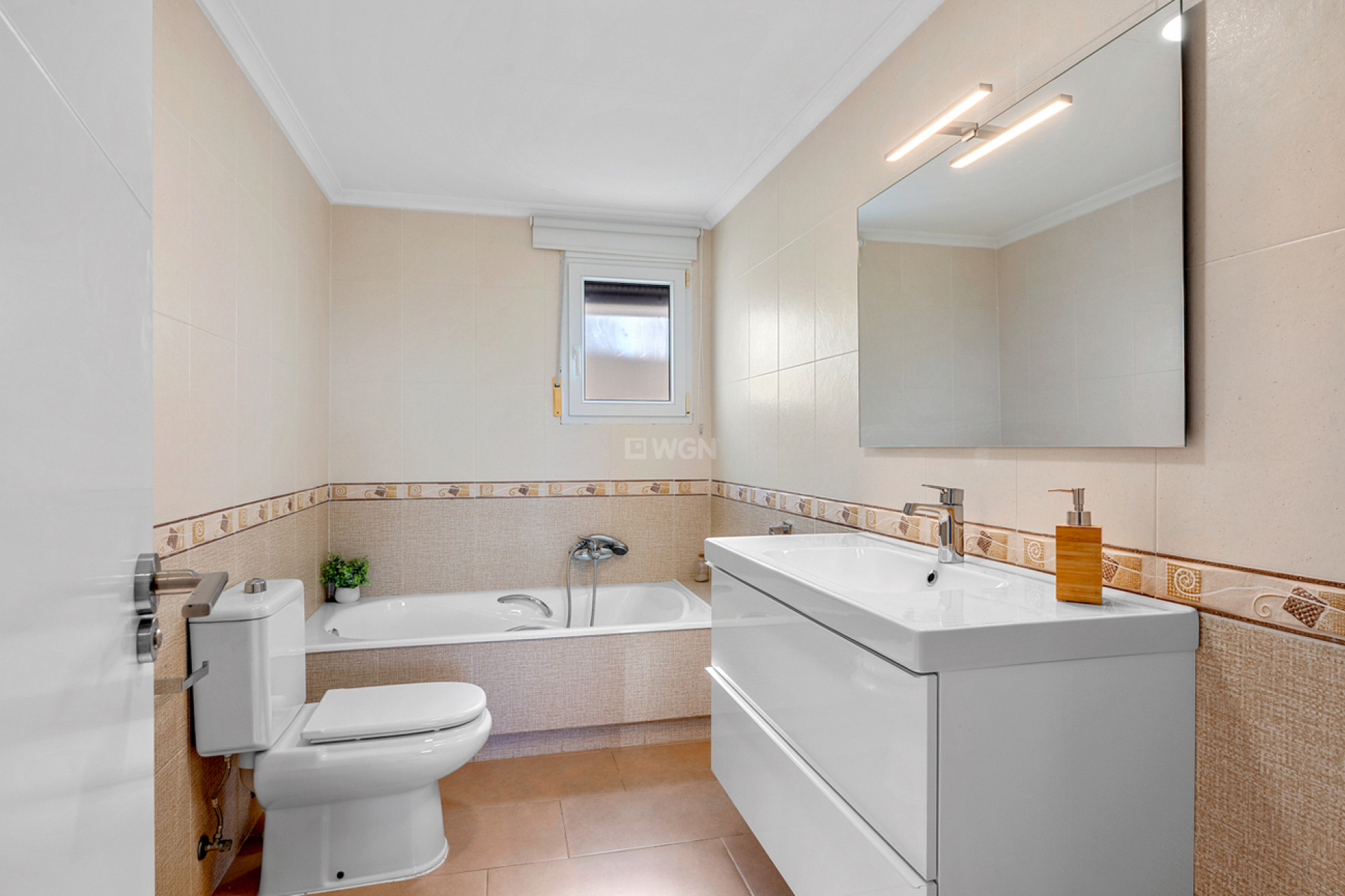 Reventa - Villa - Ciudad De Las Comunicaciones - Costa Blanca
