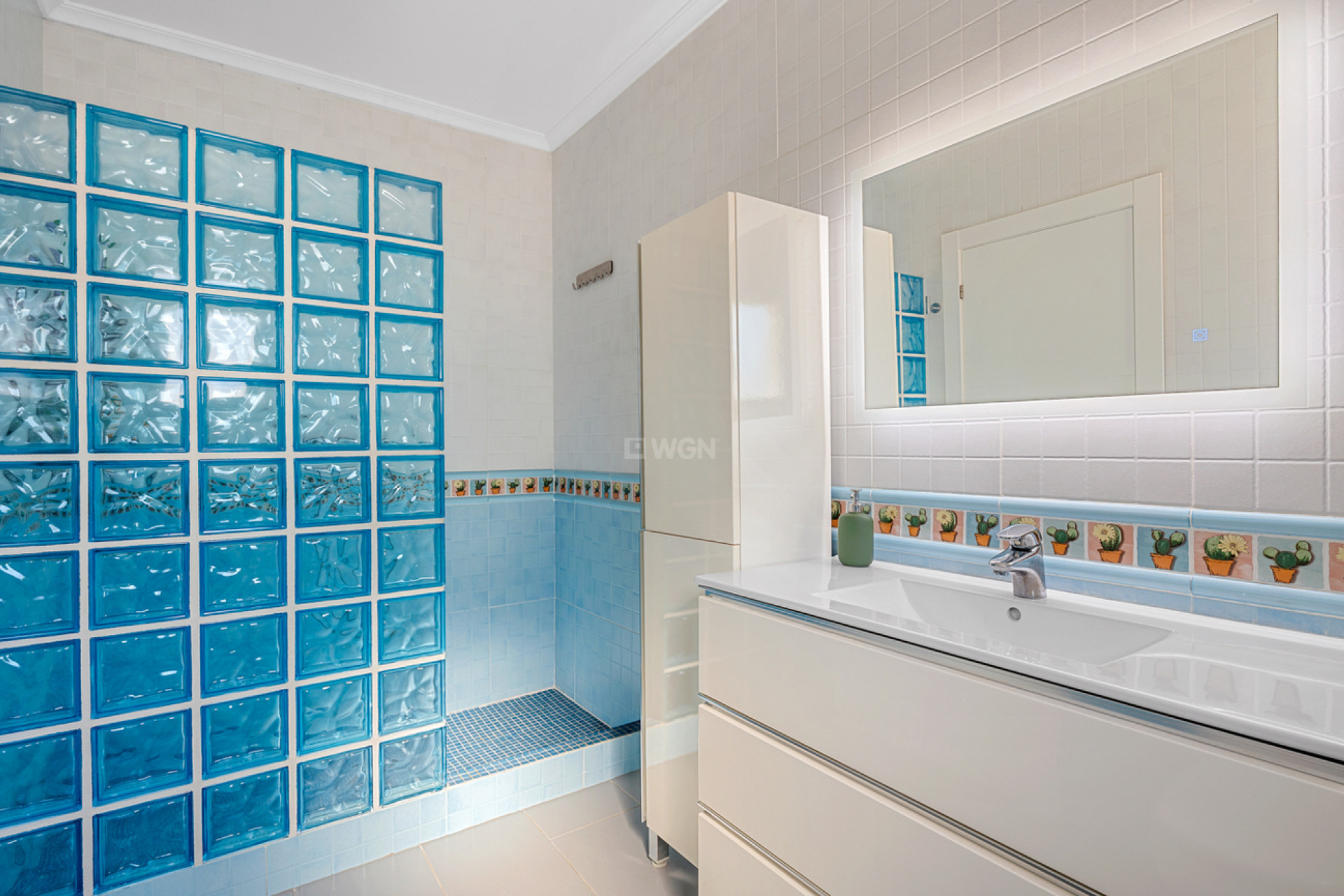 Reventa - Villa - Ciudad De Las Comunicaciones - Costa Blanca