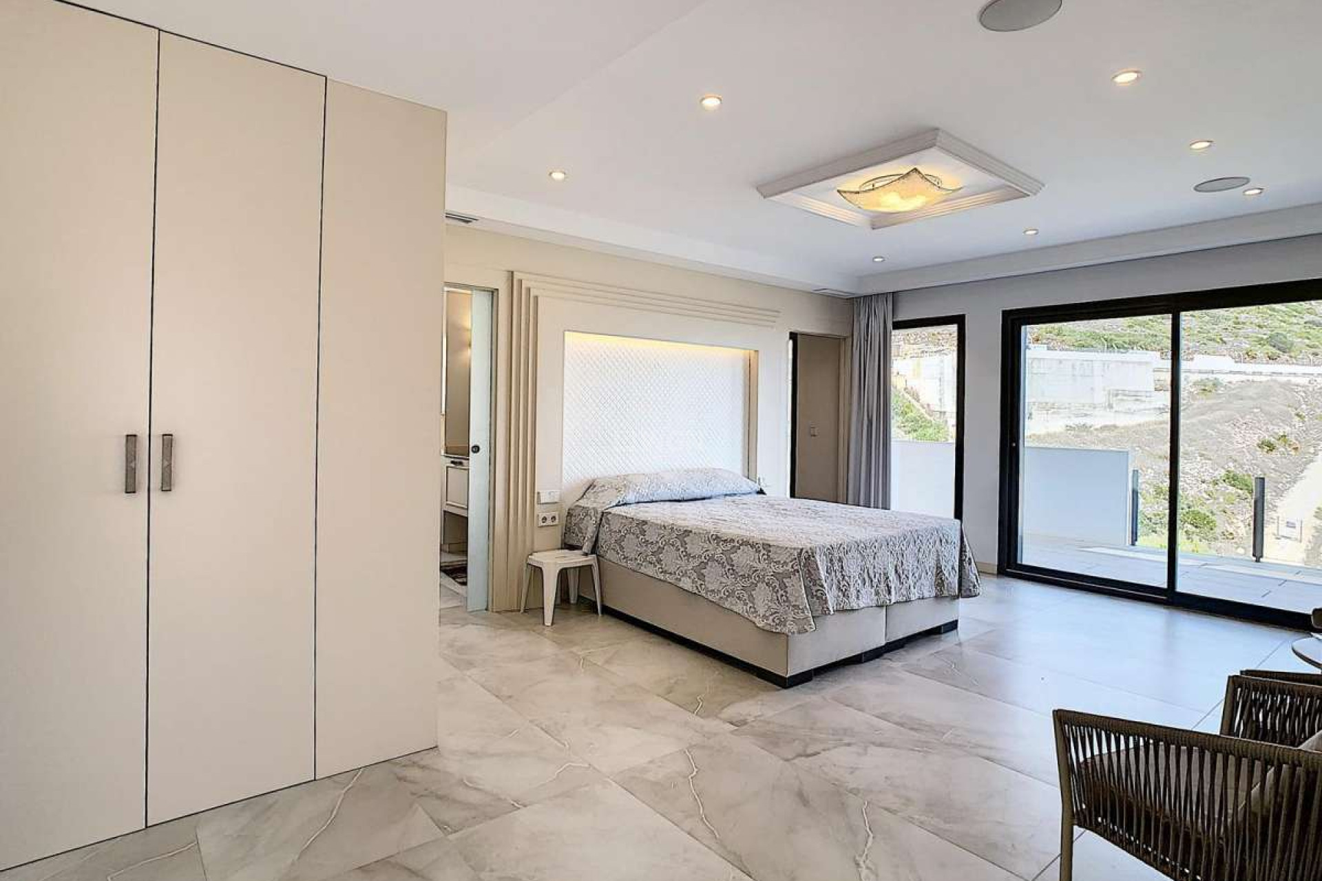 Reventa - Villa - Cumbre del Sol - Costa Blanca