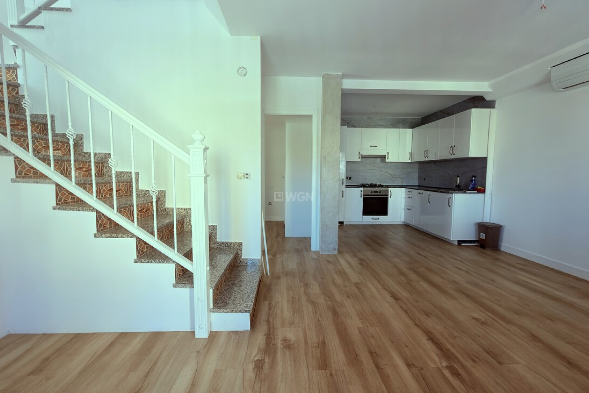 Reventa - Villa - El Galan - Inland