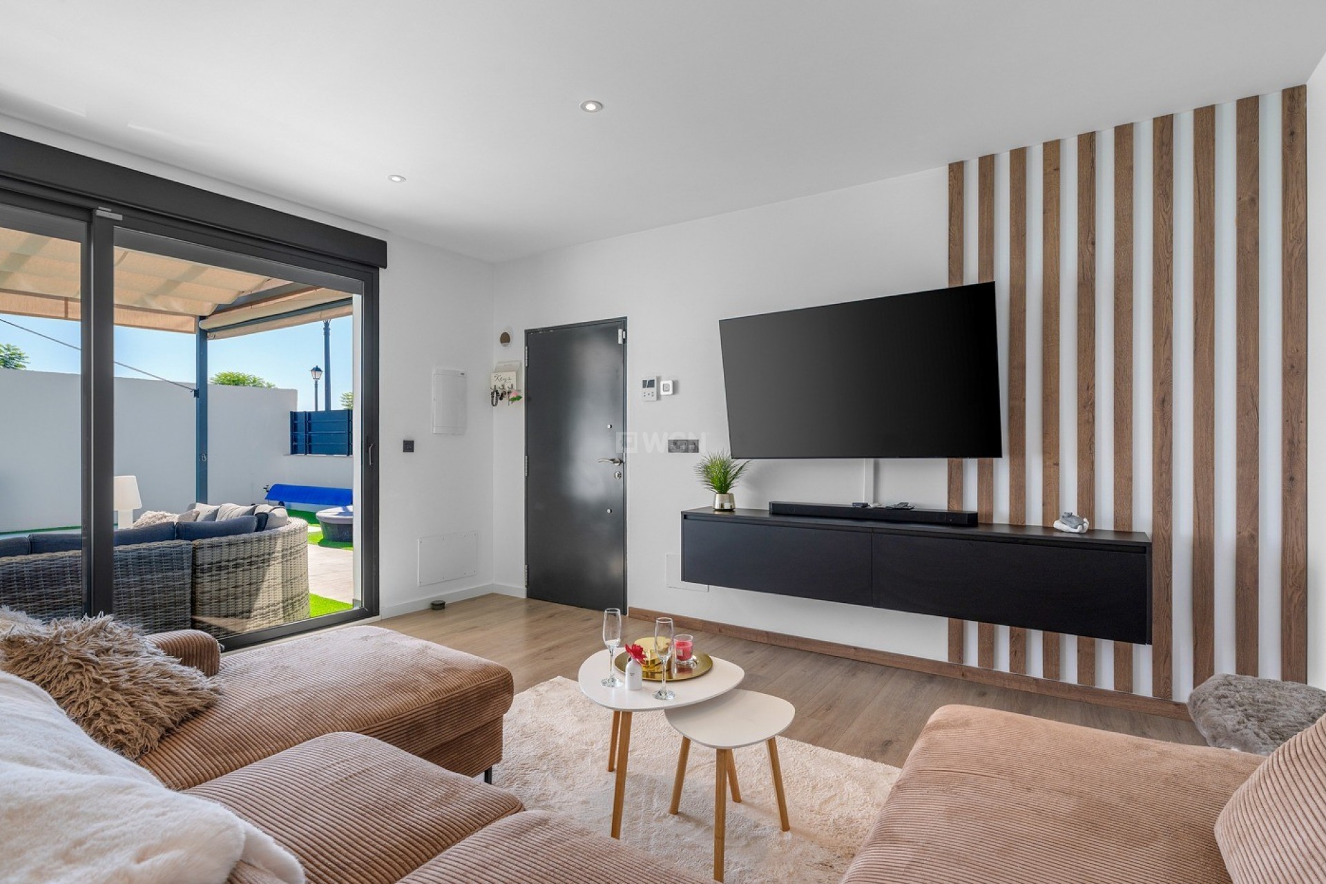 Reventa - Villa - Fortuna - Inland