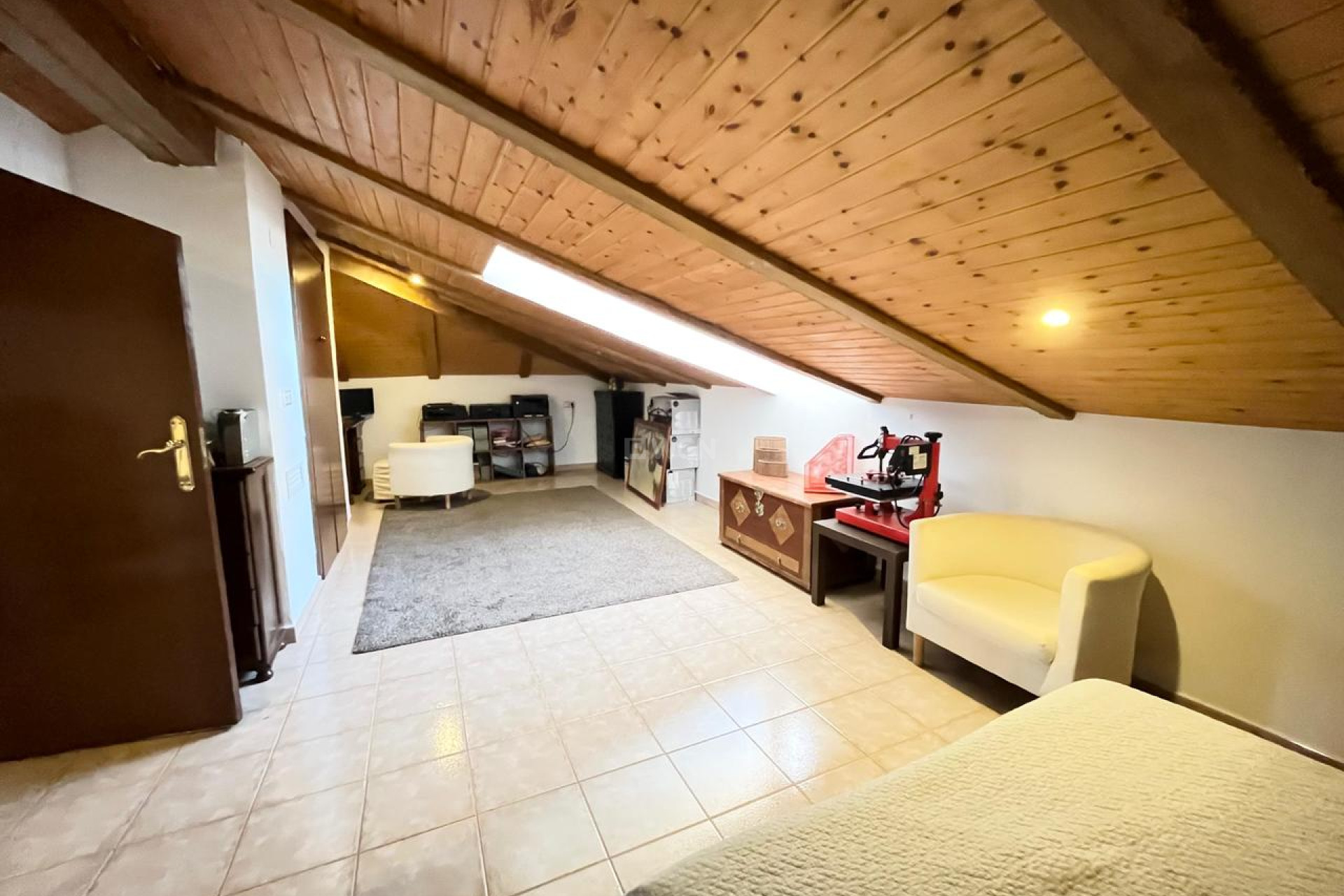 Reventa - Villa - Fortuna - Inland