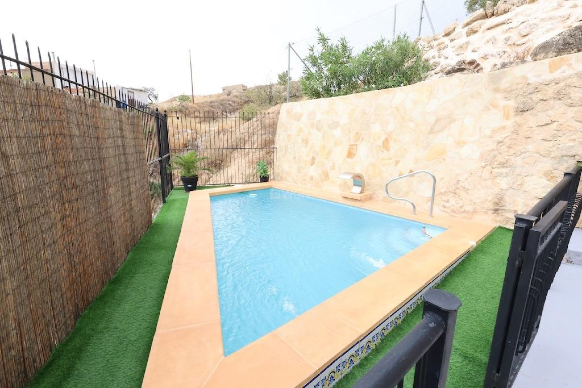 Reventa - Villa - Fortuna - Inland