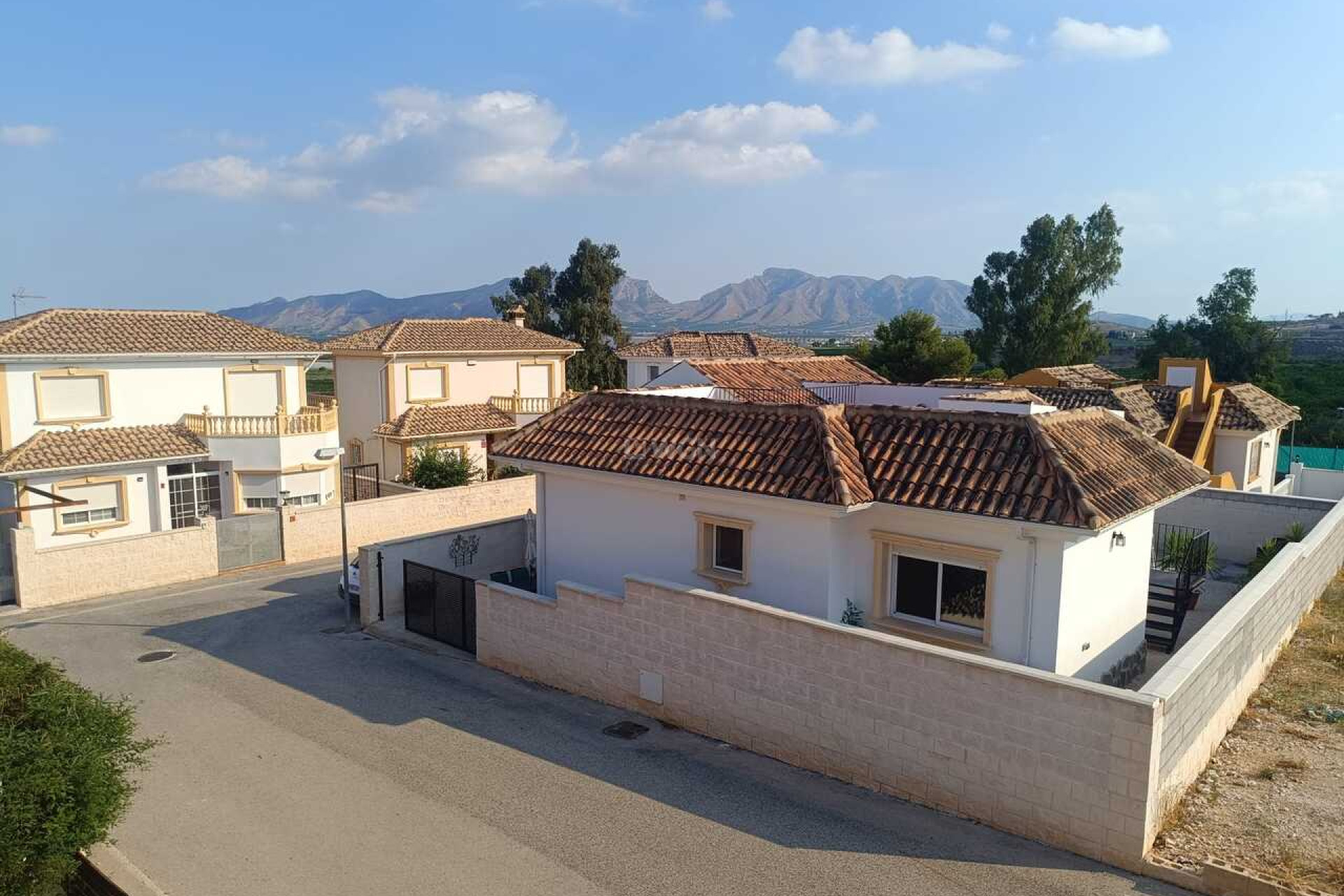 Reventa - Villa - Fortuna - Inland