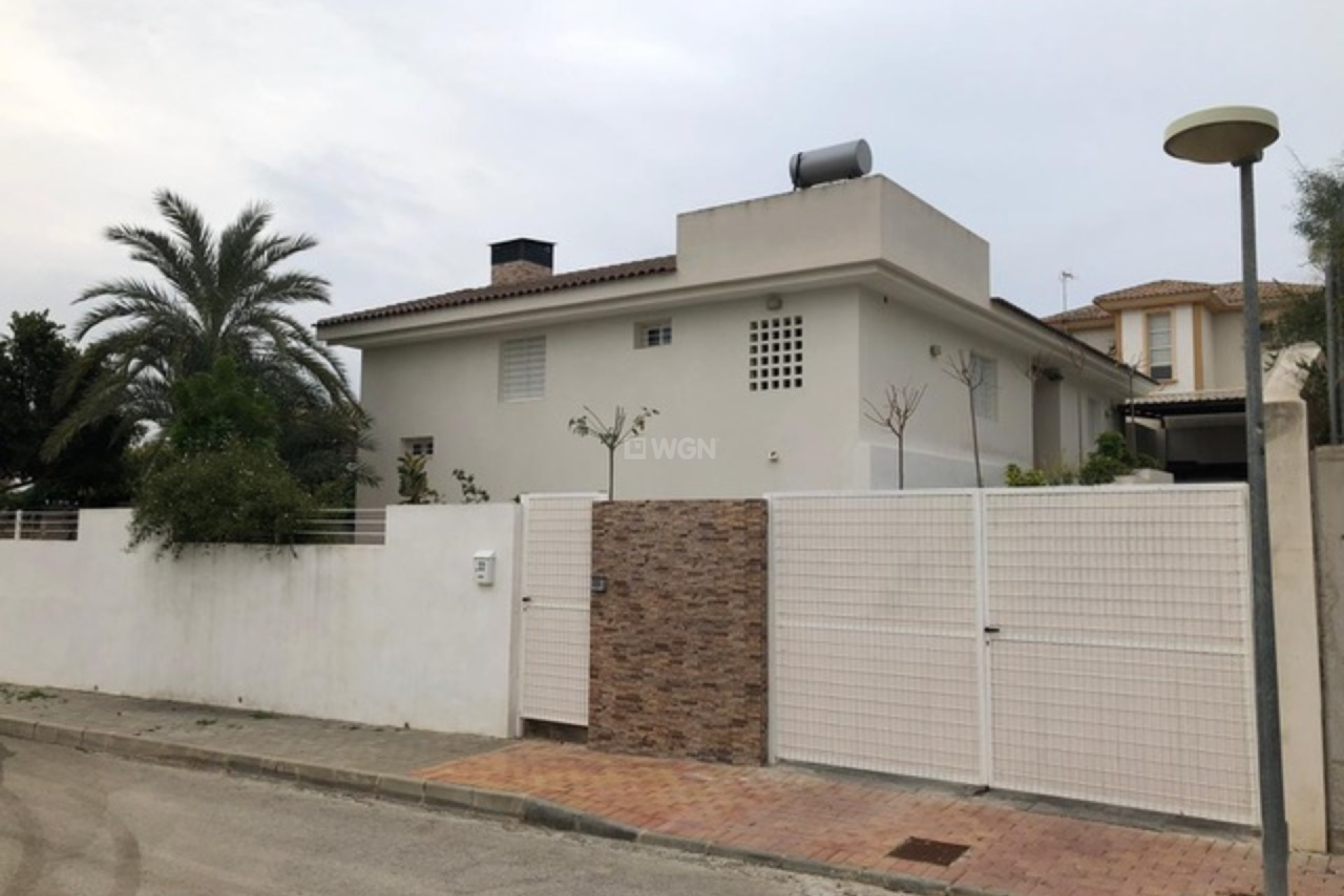 Reventa - Villa - Fortuna - Inland